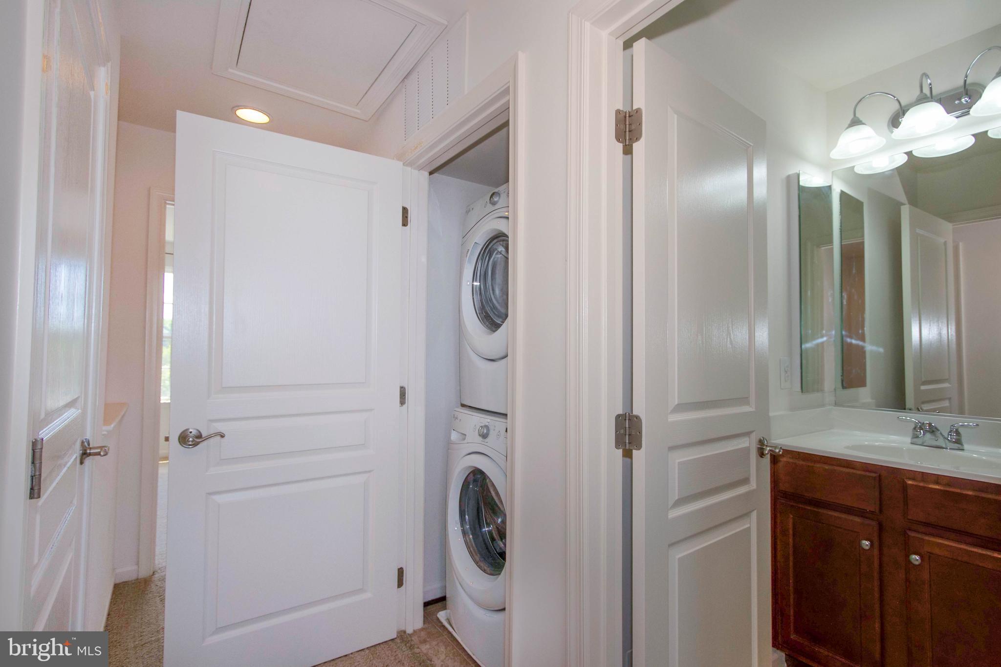 HERITAGE CROSSING CONDOMINIUM - Residential