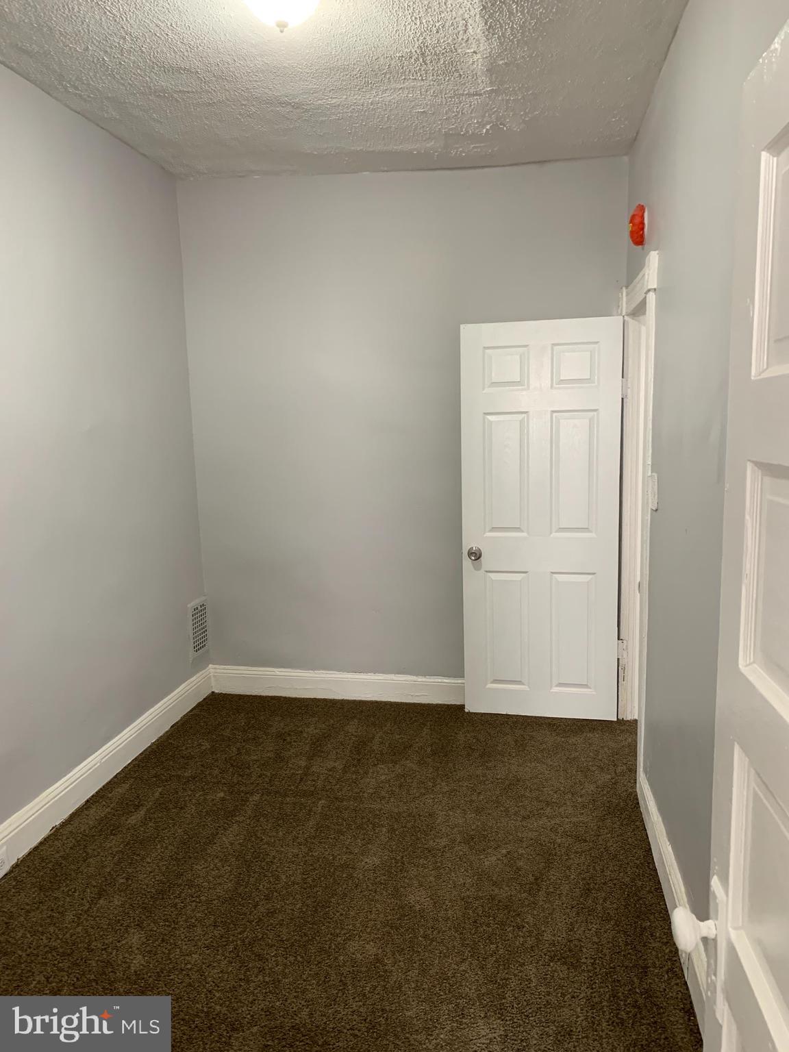 COLD SPRING NEWTOWN - Residential