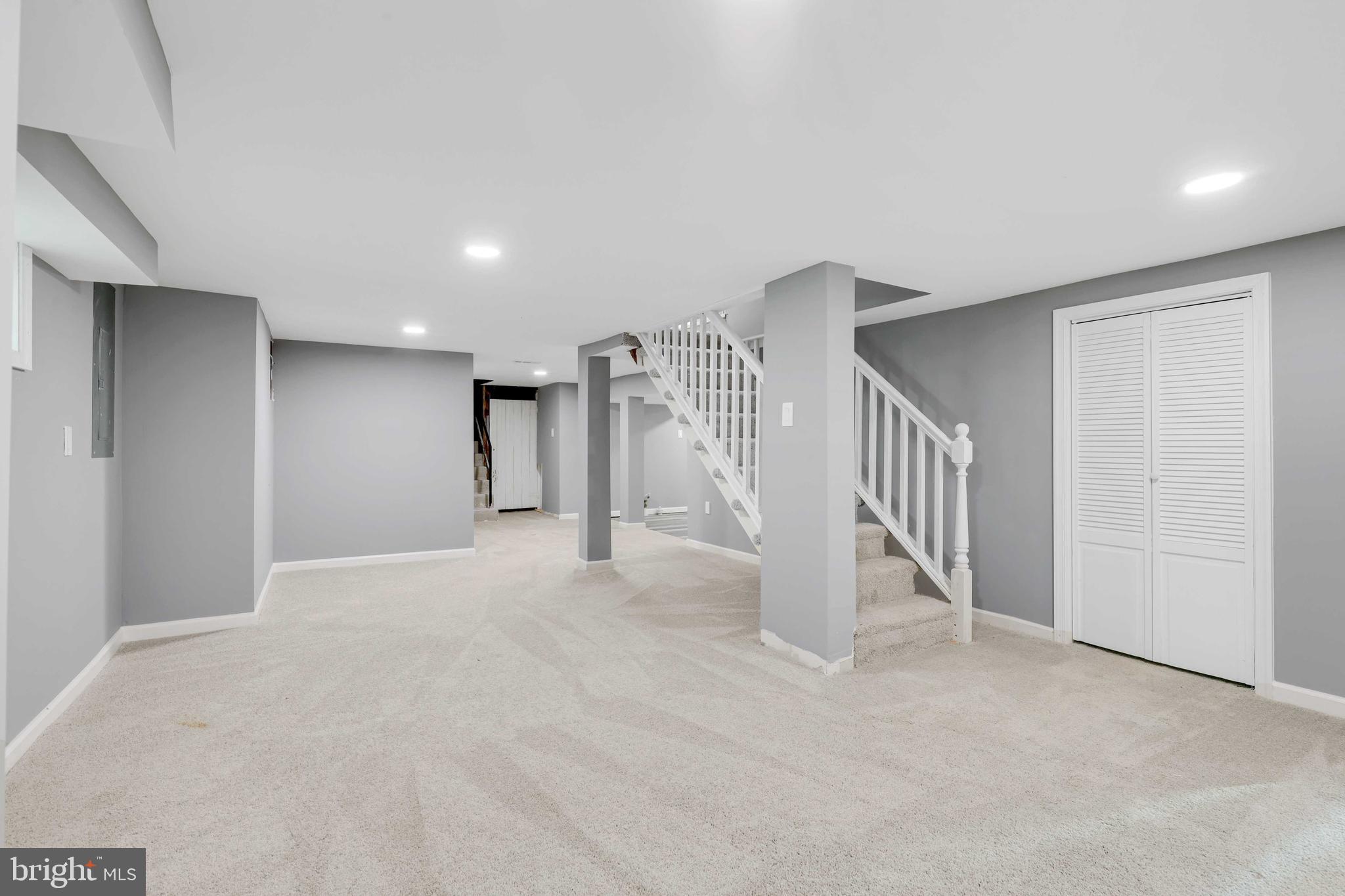 HAMPSTEAD - Residential