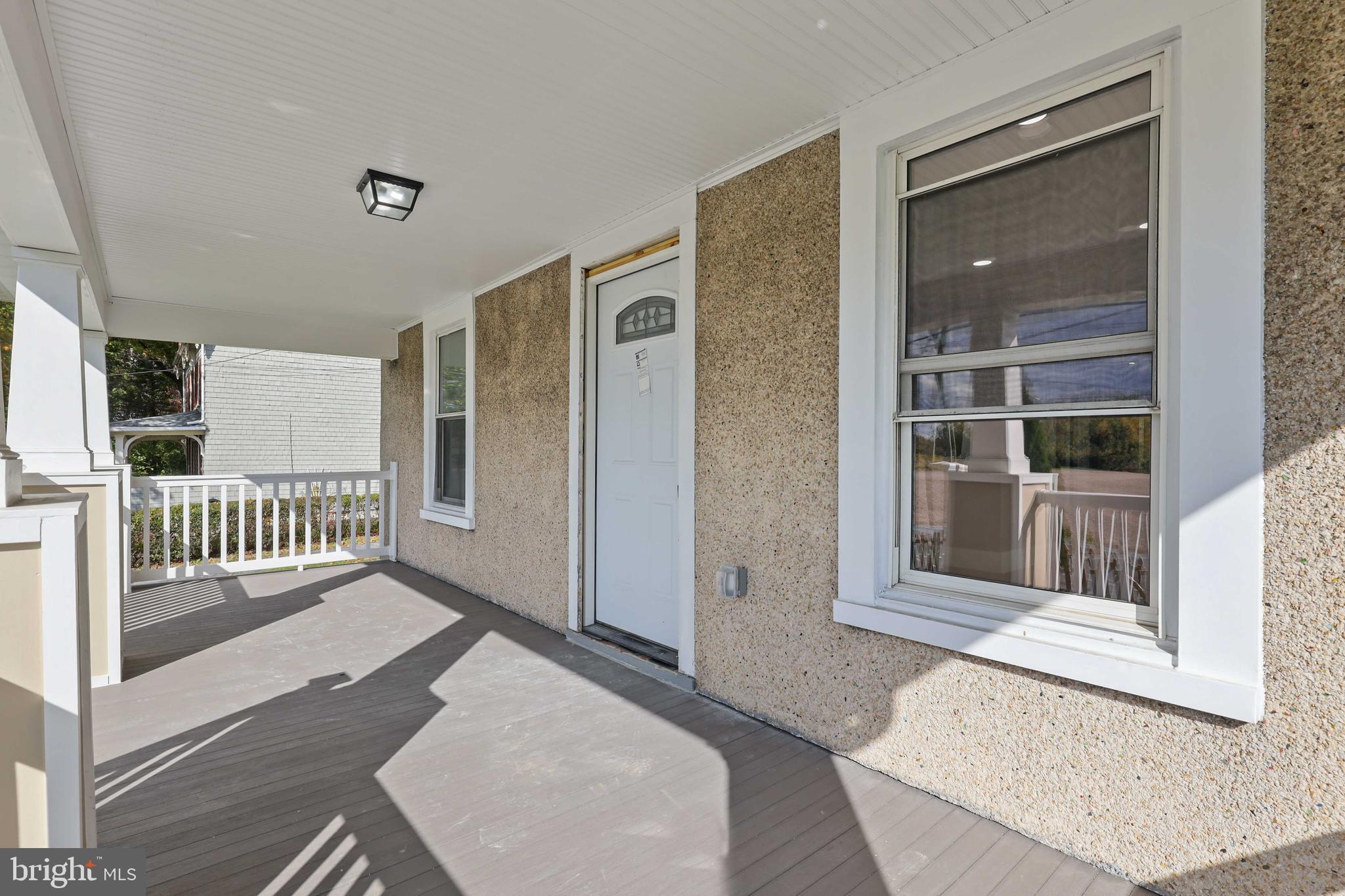 HAMPSTEAD - Residential