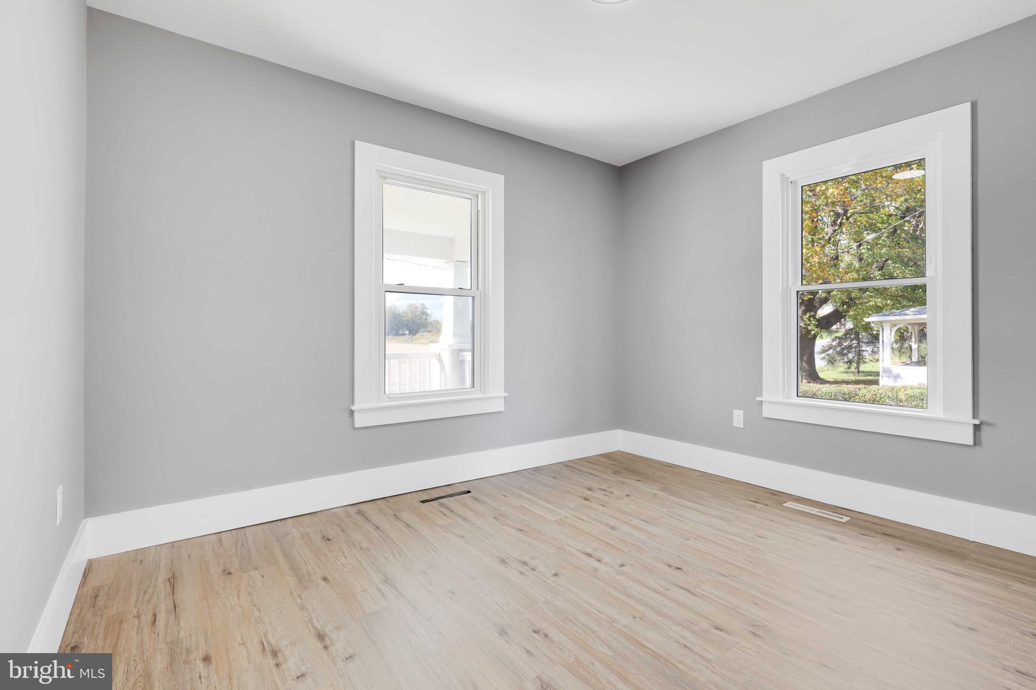 HAMPSTEAD - Residential