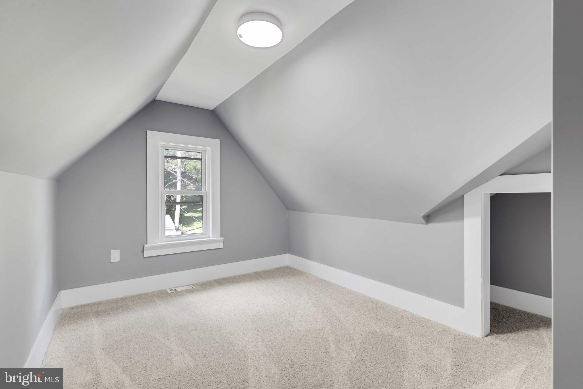 HAMPSTEAD - Residential