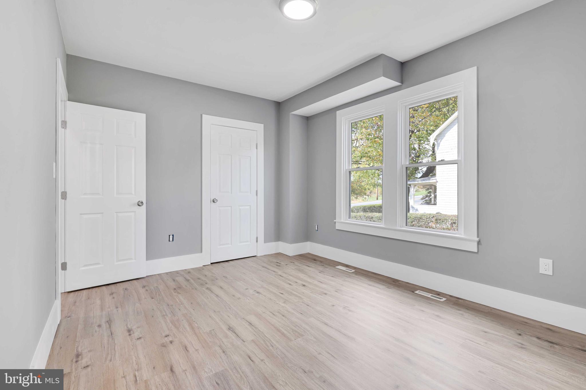 HAMPSTEAD - Residential