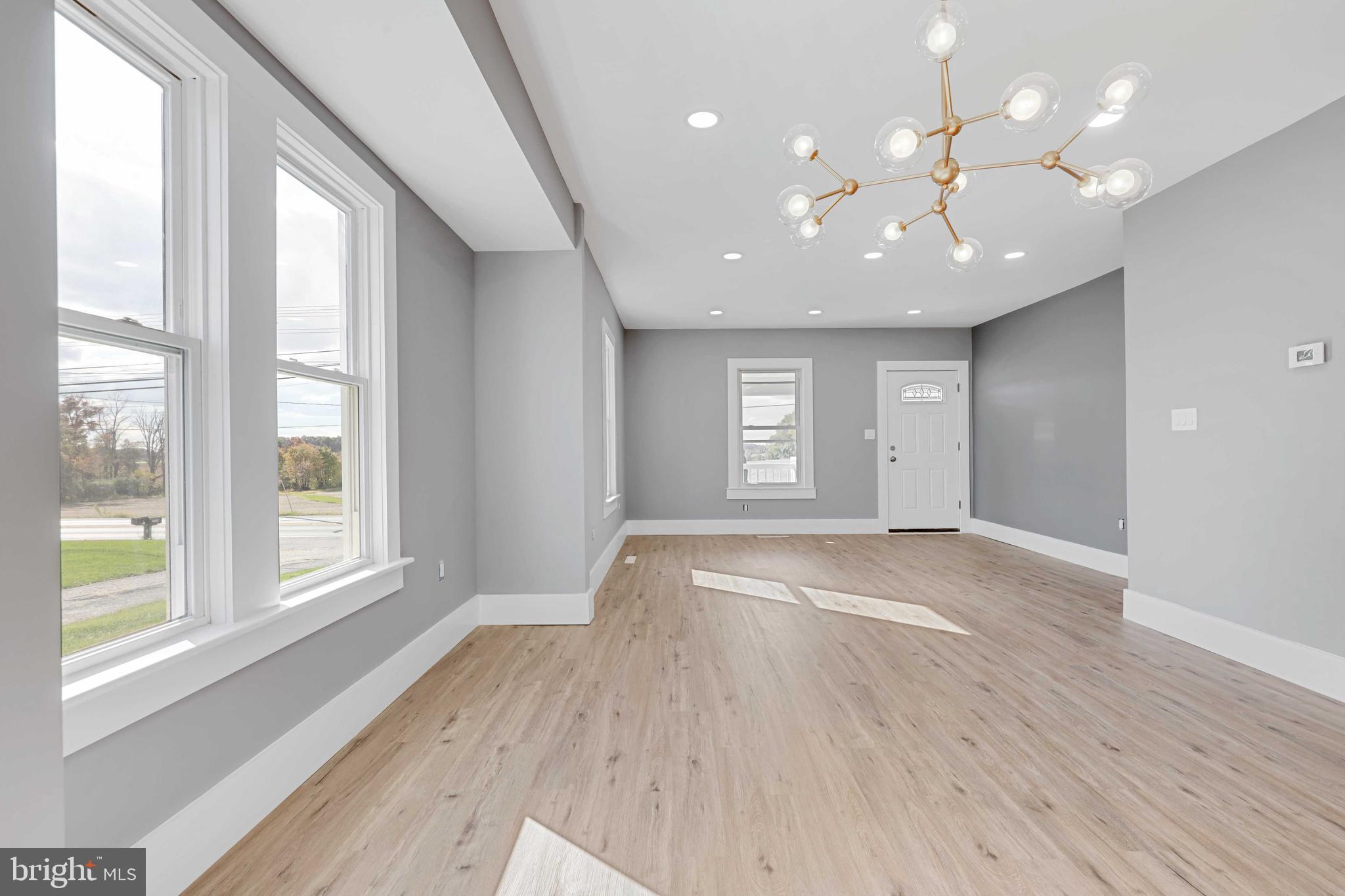 HAMPSTEAD - Residential