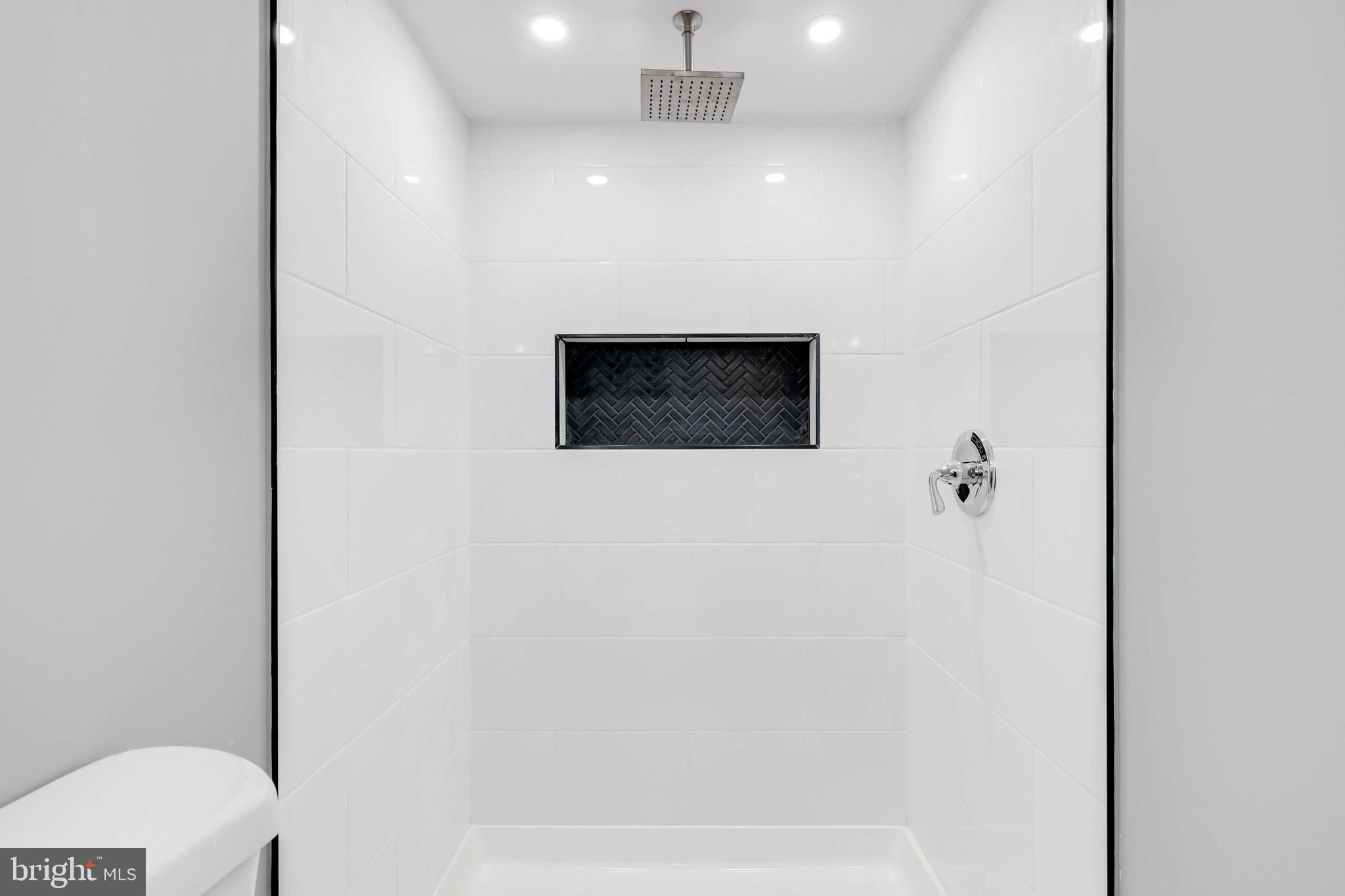 HAMPSTEAD - Residential