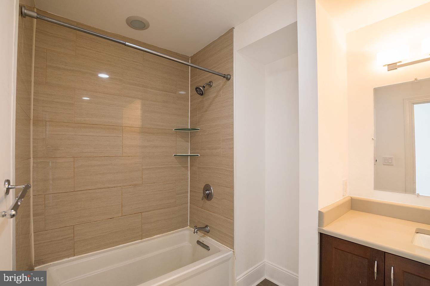 NORTHERN LIBERTIES - Residential Lease