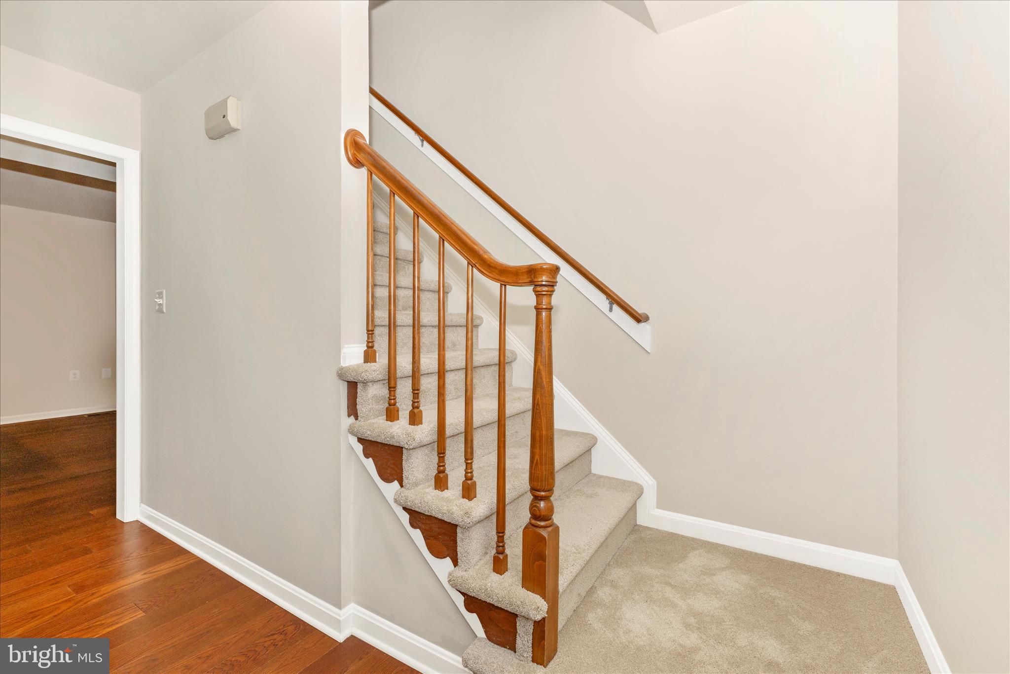 6630 FOX MEADE COURT