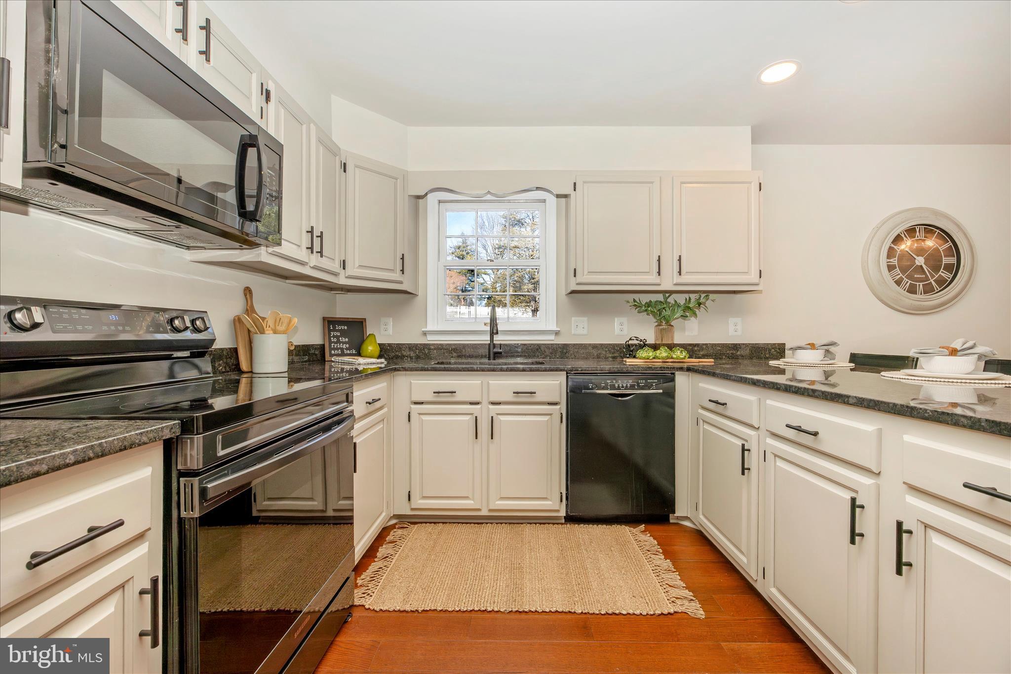 CLOVER HILL - Residential