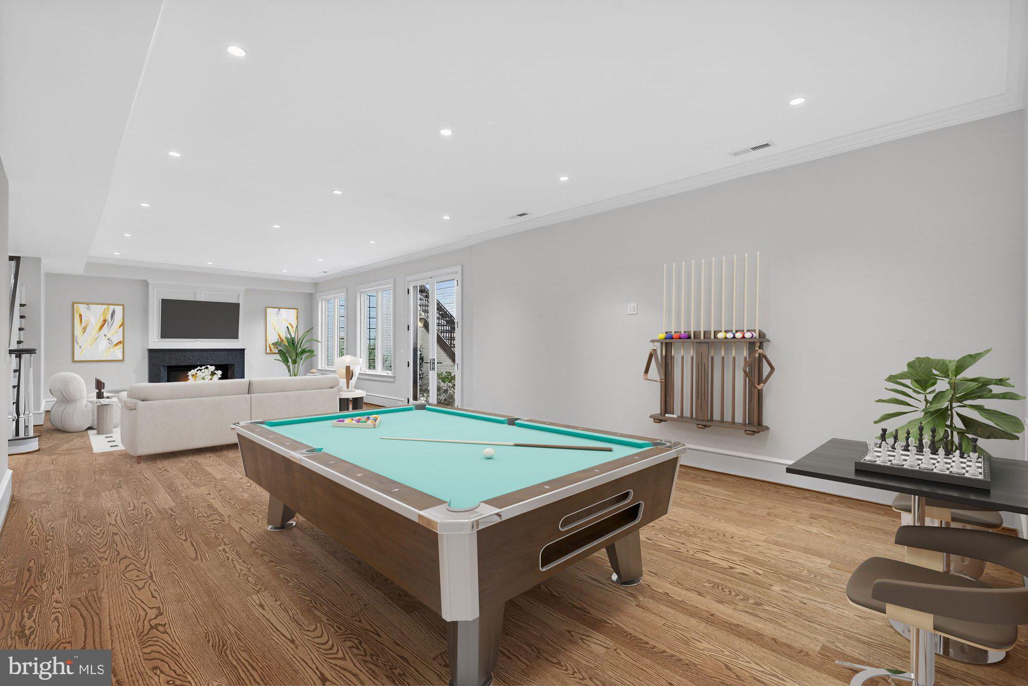 BROYHILL FOREST - Residential
