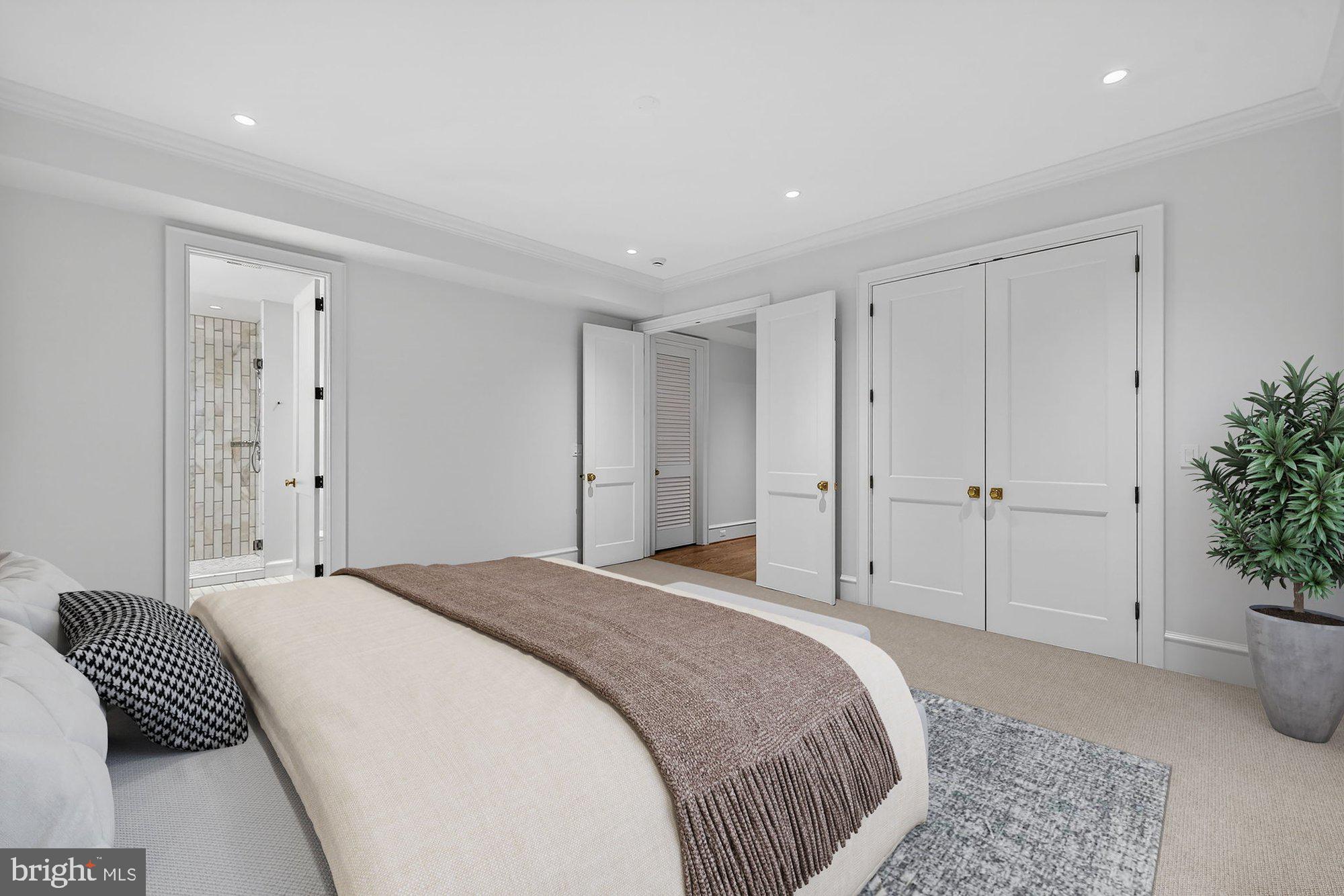 BROYHILL FOREST - Residential