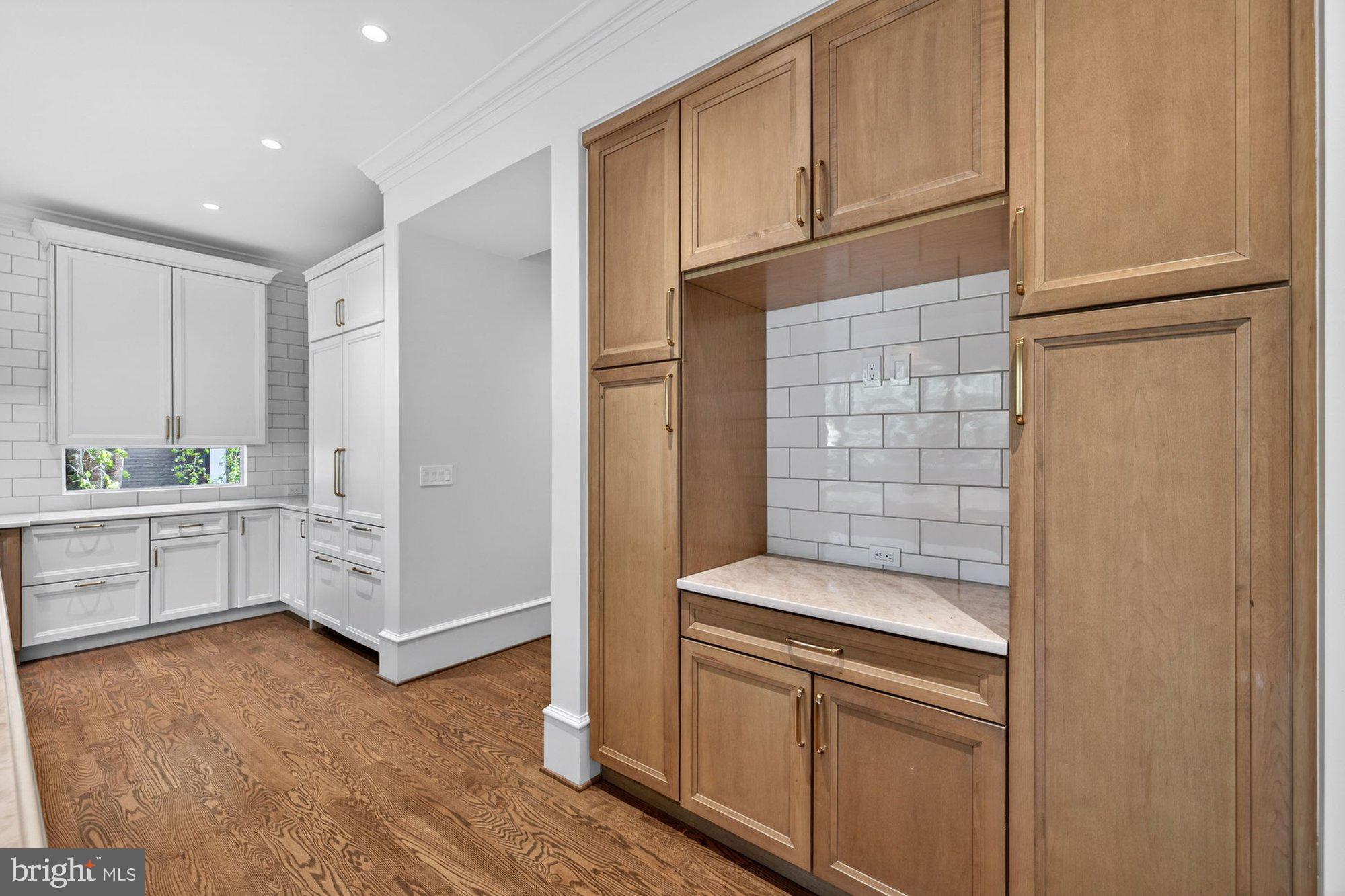 BROYHILL FOREST - Residential