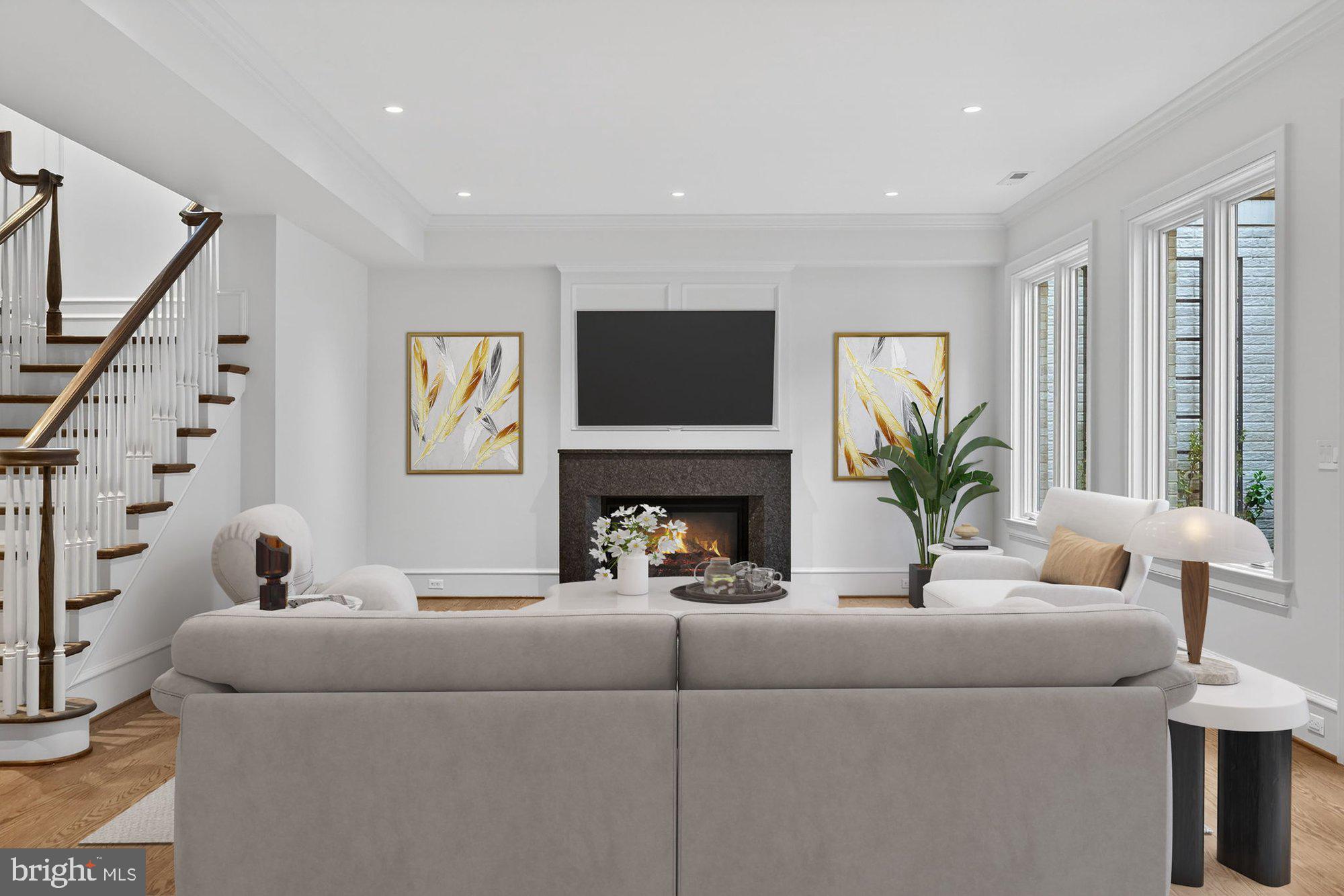 BROYHILL FOREST - Residential
