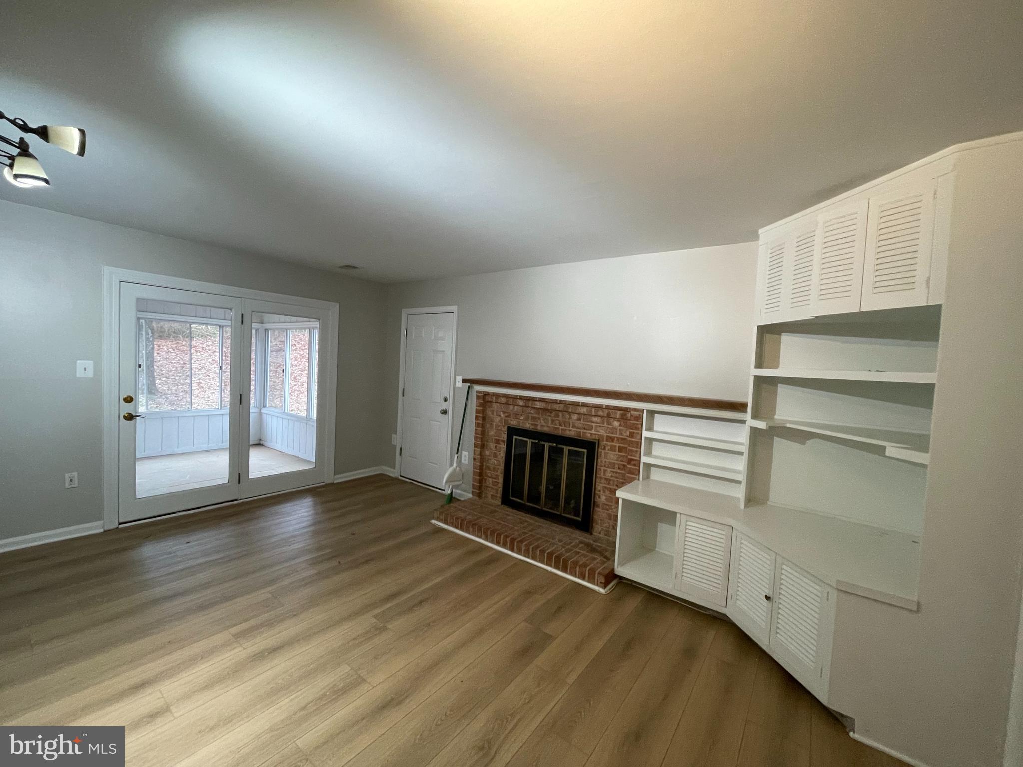 CANDLEWOOD PARK - Residential Lease