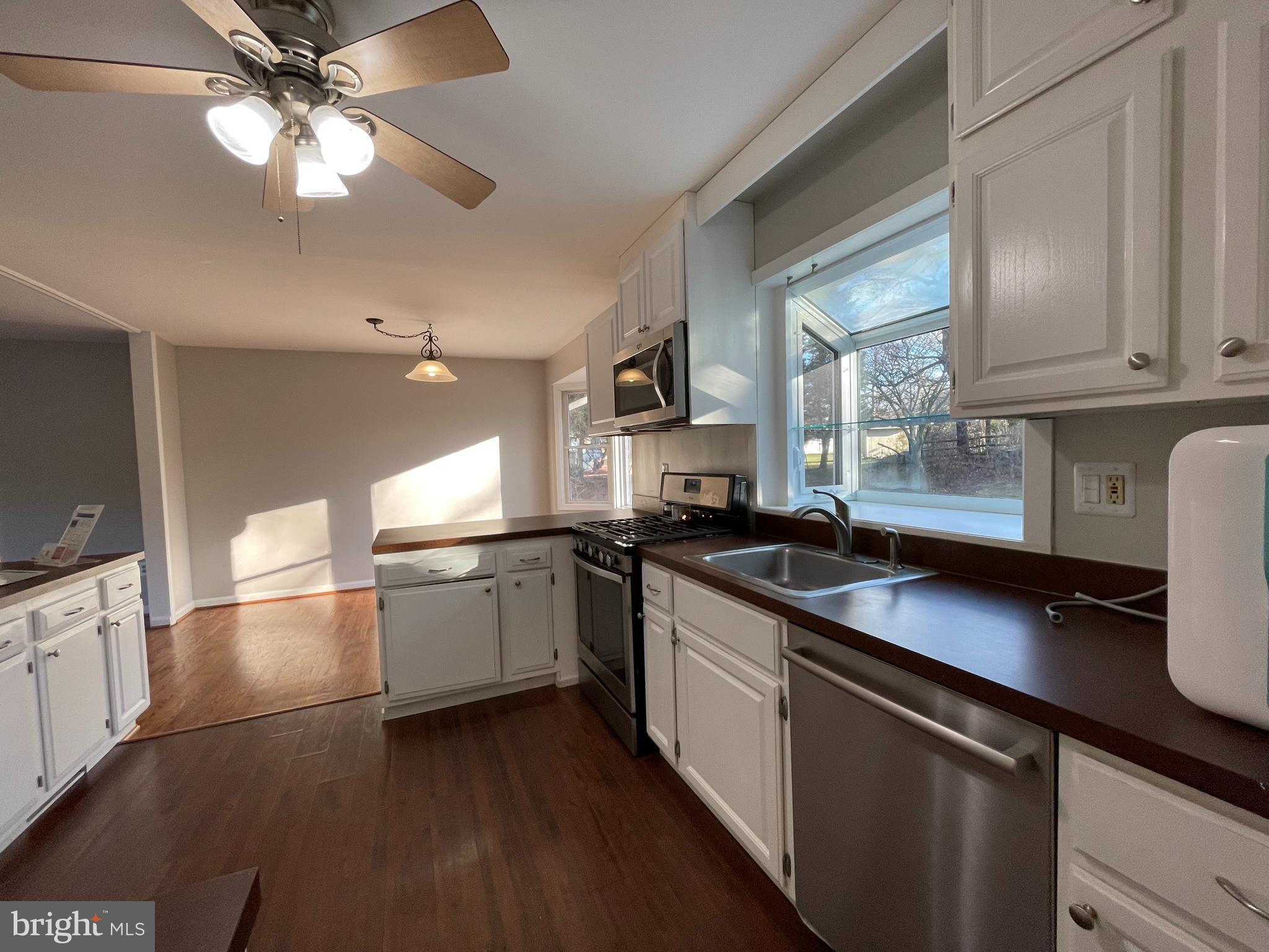 CANDLEWOOD PARK - Residential Lease