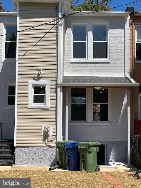 COLD SPRING NEWTOWN - Residential