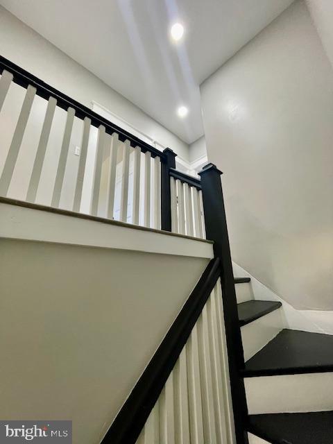 COLD SPRING NEWTOWN - Residential