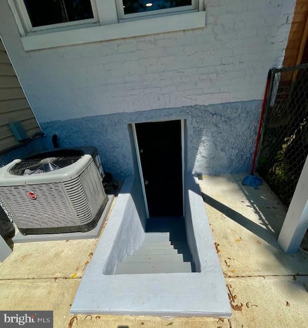 COLD SPRING NEWTOWN - Residential