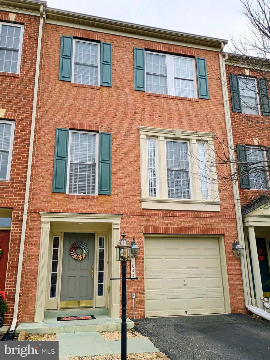You will fall in love with this perfect brick front townhome in Fredericksburg city limits, located just moments from Central Park, I-95 and historic Downtown.
With over 2500 square feet to enjoy, there is plenty of room for entertainment and relaxation alike.  The ground level features tile and luxury laminate vinyl plank flooring, a den with gas fireplace, separate laundry room and a half bath. Step back outside to a serene and shaded back patio.  upstairs, a gourmet chef's kitchen greets you on the second level boasting gorgeous hardwood floors, granite countertops, stainless steel appliances, gas stove, and DOUBLE ovens. Enjoy a cup of morning coffee on the second level deck off the kitchen each morning. Plush carpet and impressive CORNER FIREPLACE highlight the airy living room. Drift away each night in the lofty third floor 22 x 13 primary suite knowing you have two generous walk-in closets and an opulent water closet with both a shower and a soaking tub. 
This is a rental home you will want to STAY in.


*NO smoking on property *NO pets *Minimum 700 credit score per adult (18+) *income requirement applies