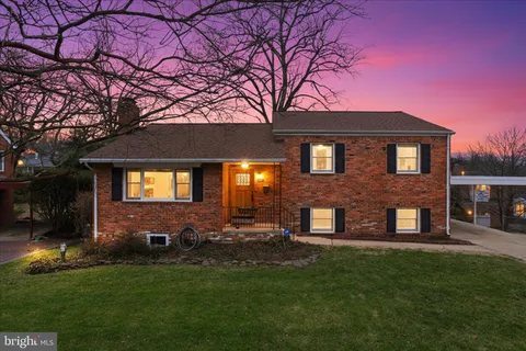 3936 N Wakefield Street, Arlington, VA MLS: VAAR2069322