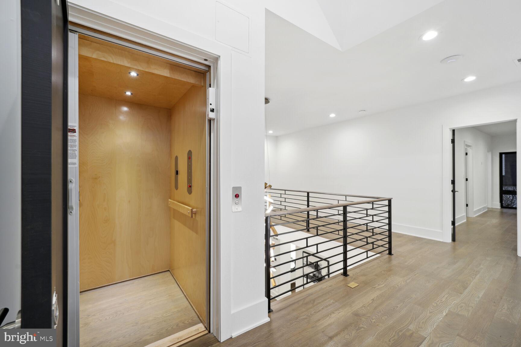 BROYHILL LANGLEY ESTATES - Residential