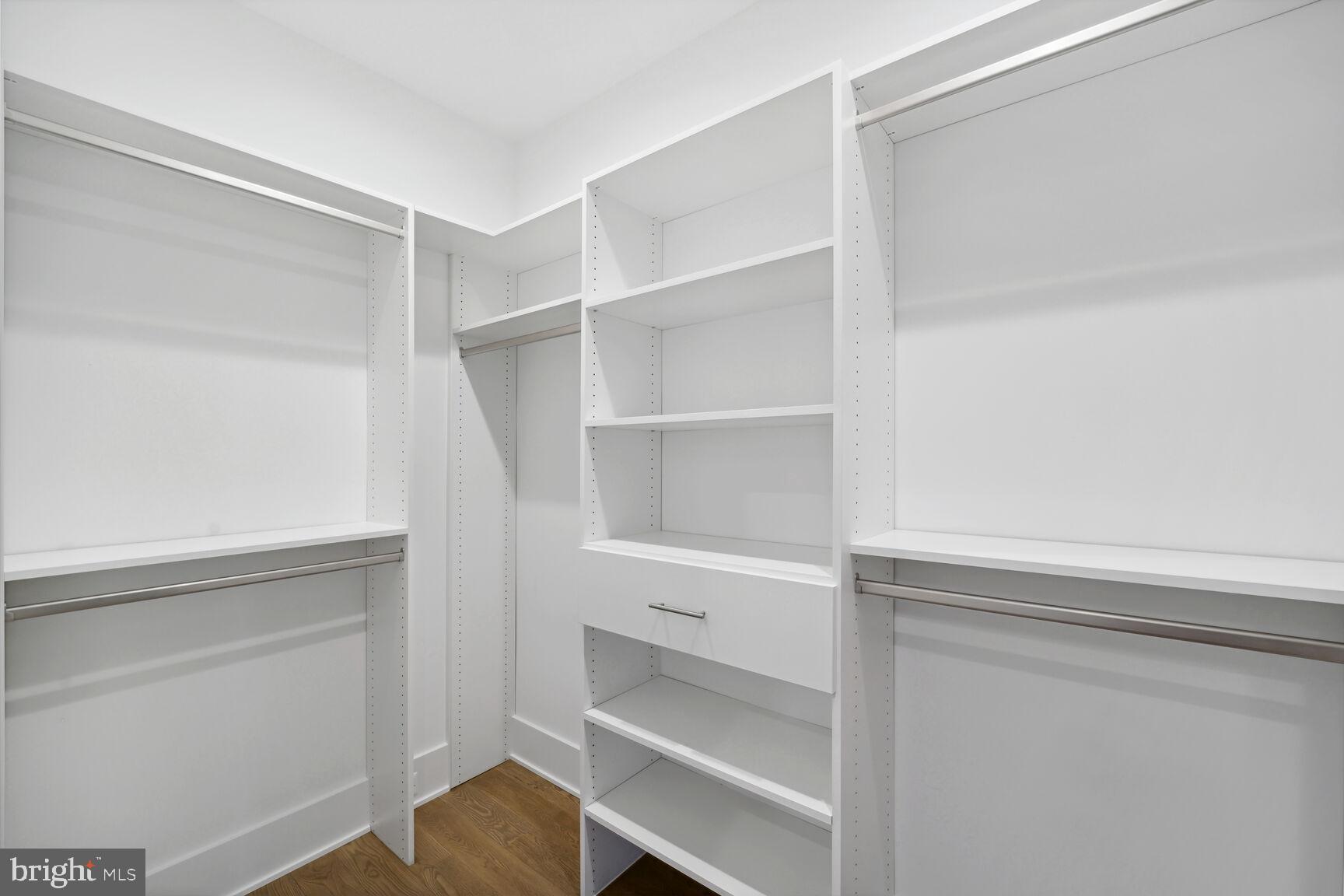 BROYHILL LANGLEY ESTATES - Residential