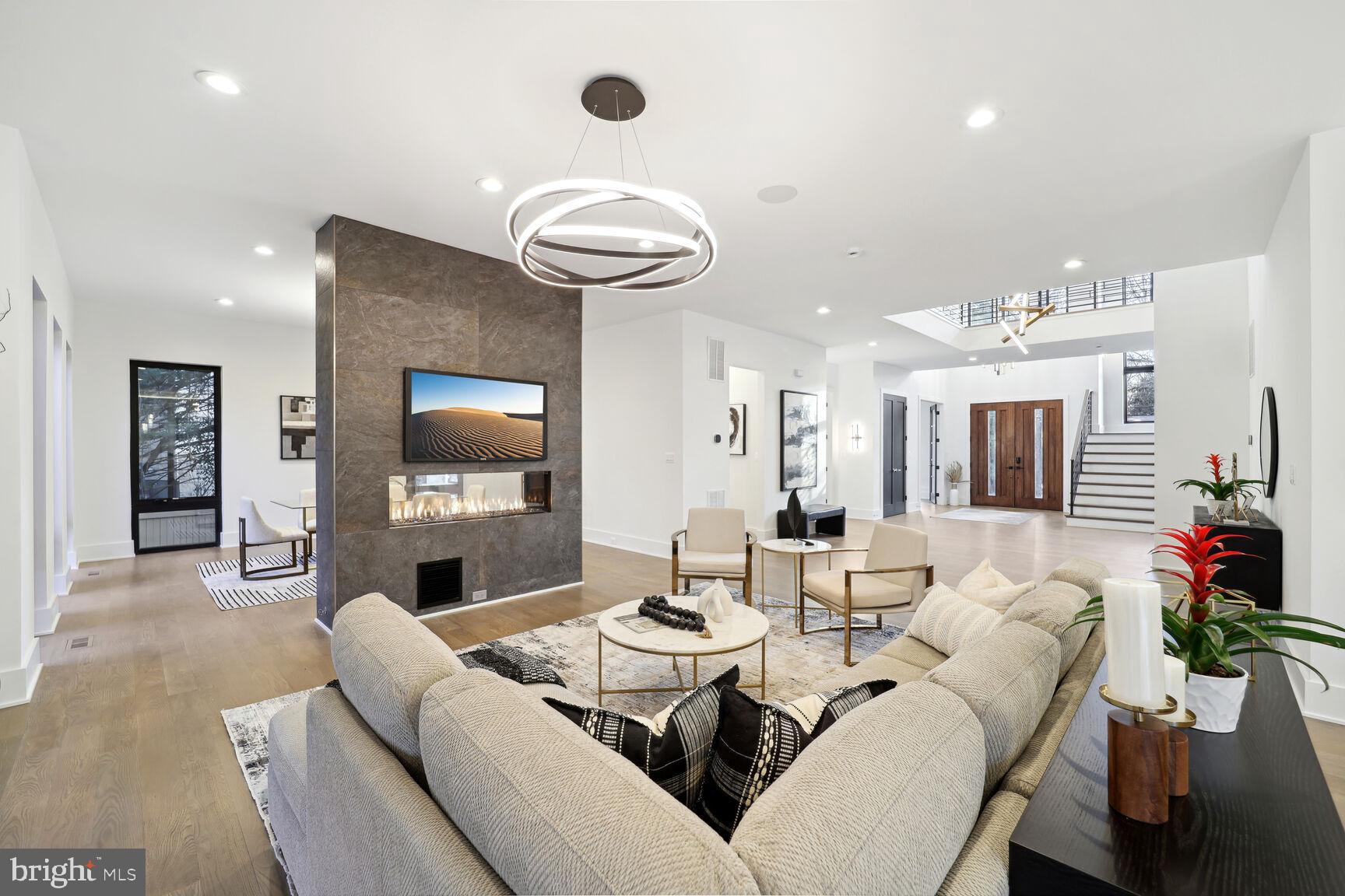 BROYHILL LANGLEY ESTATES - Residential