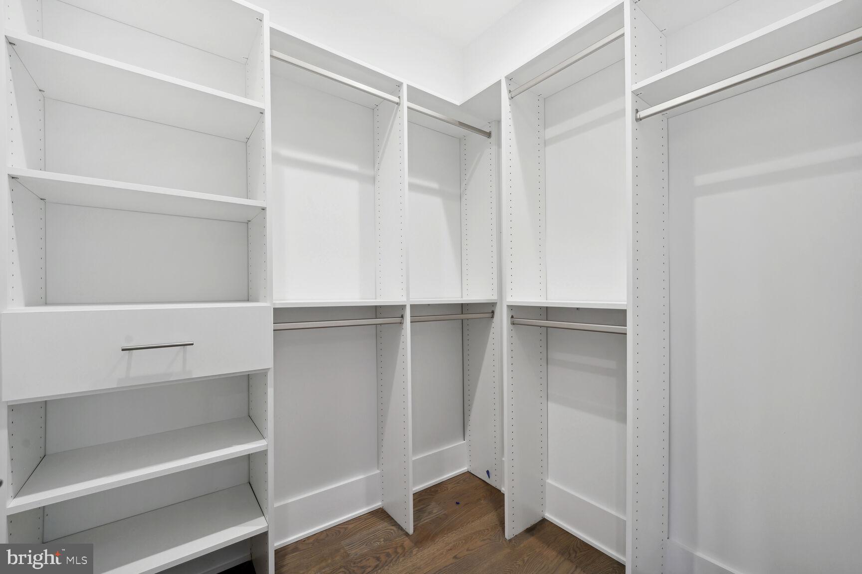 BROYHILL LANGLEY ESTATES - Residential