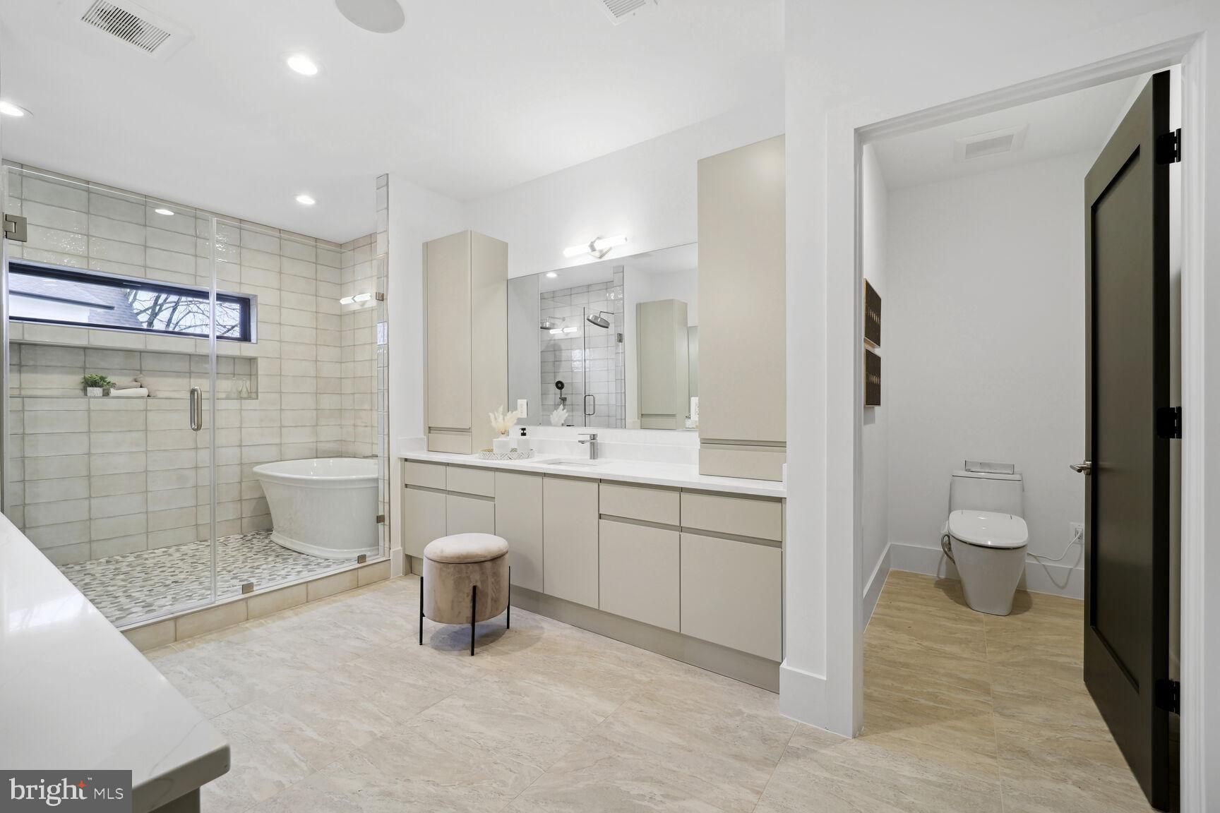 BROYHILL LANGLEY ESTATES - Residential