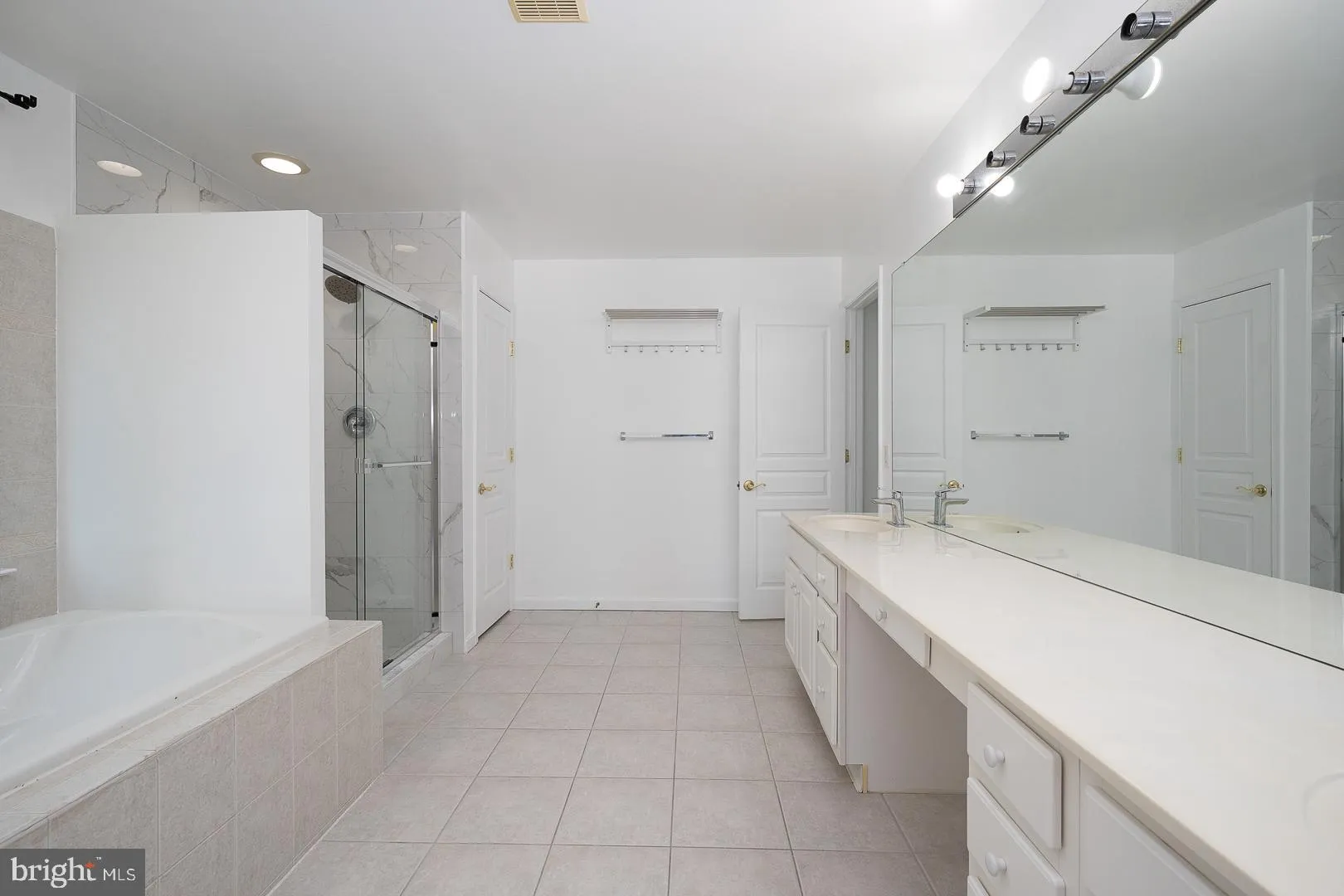 Chester Springs, Pennsylvania 19425, United States, 4 Bedrooms Bedrooms, ,4 BathroomsBathrooms,Residential,Pending,118484