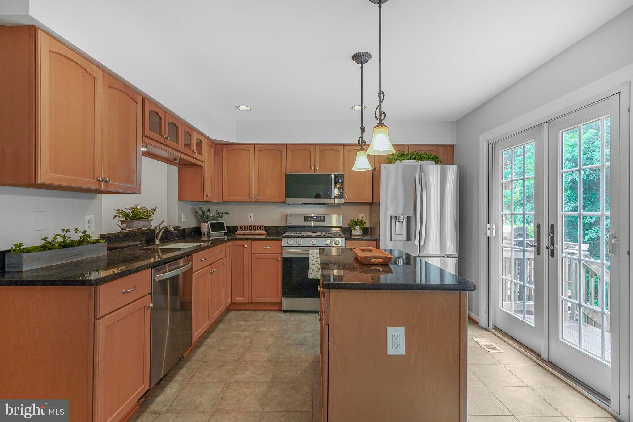 7228 LENSFIELD COURT
