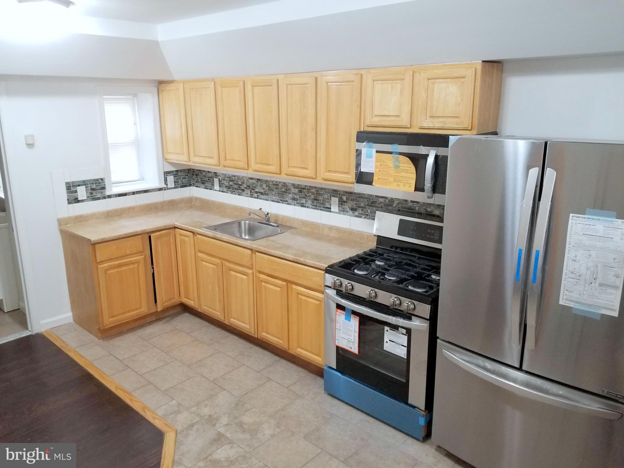 TEMPLE UNIVERSITY - Residential Lease