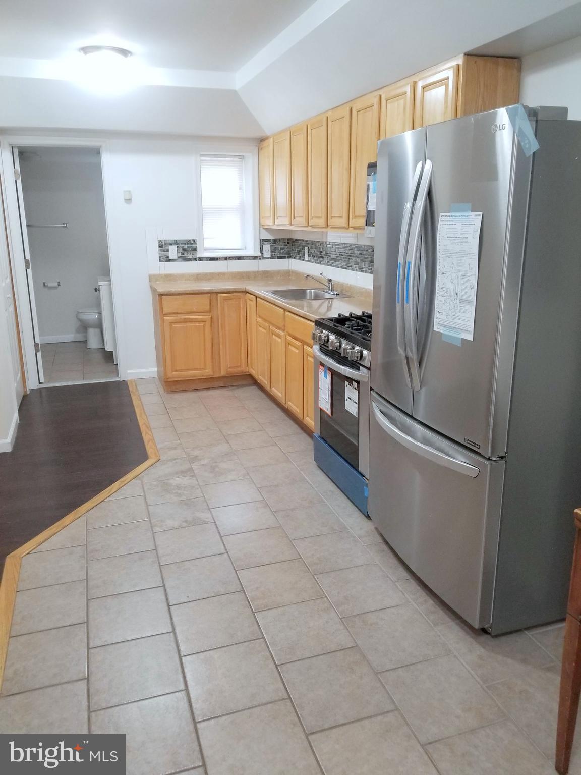 TEMPLE UNIVERSITY - Residential Lease