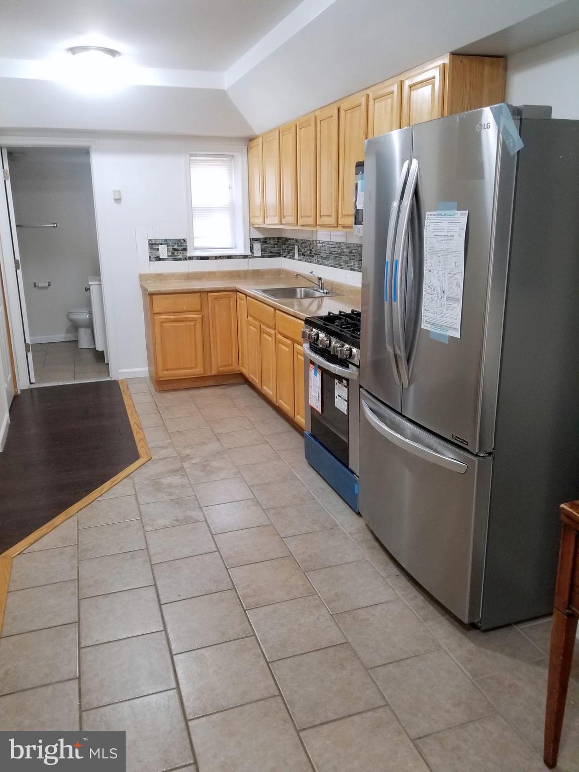 TEMPLE UNIVERSITY - Residential Lease