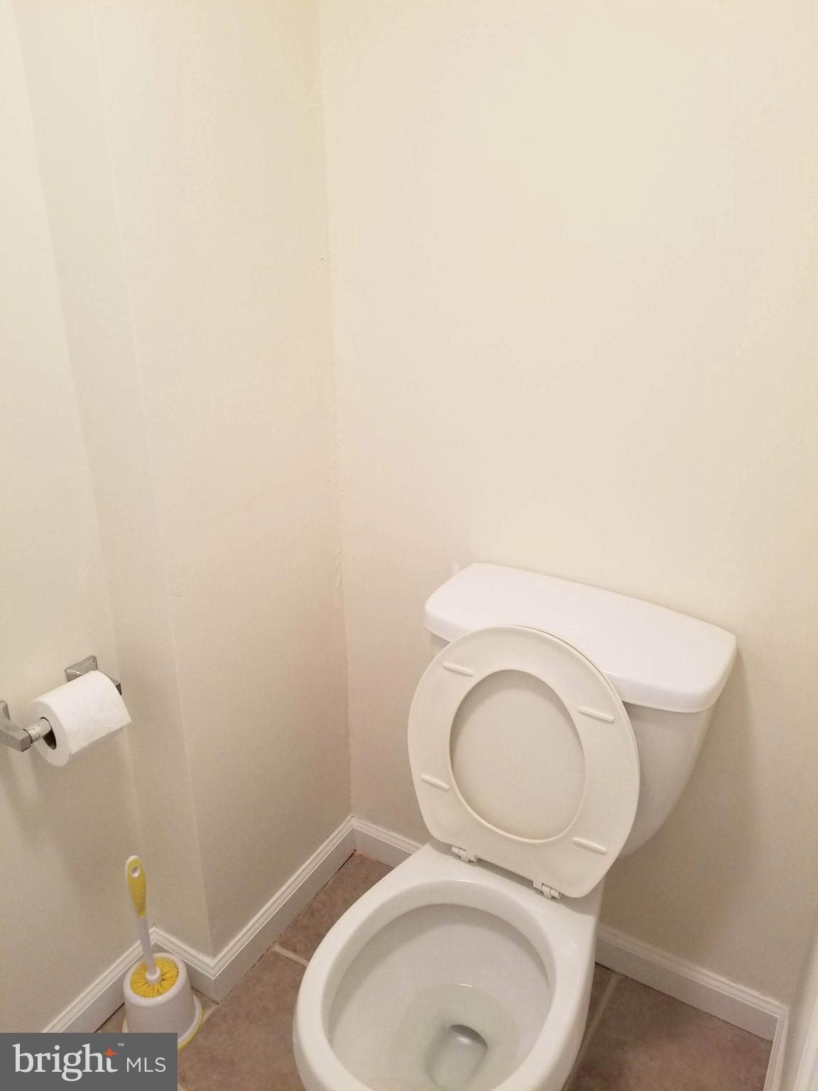 TEMPLE UNIVERSITY - Residential Lease