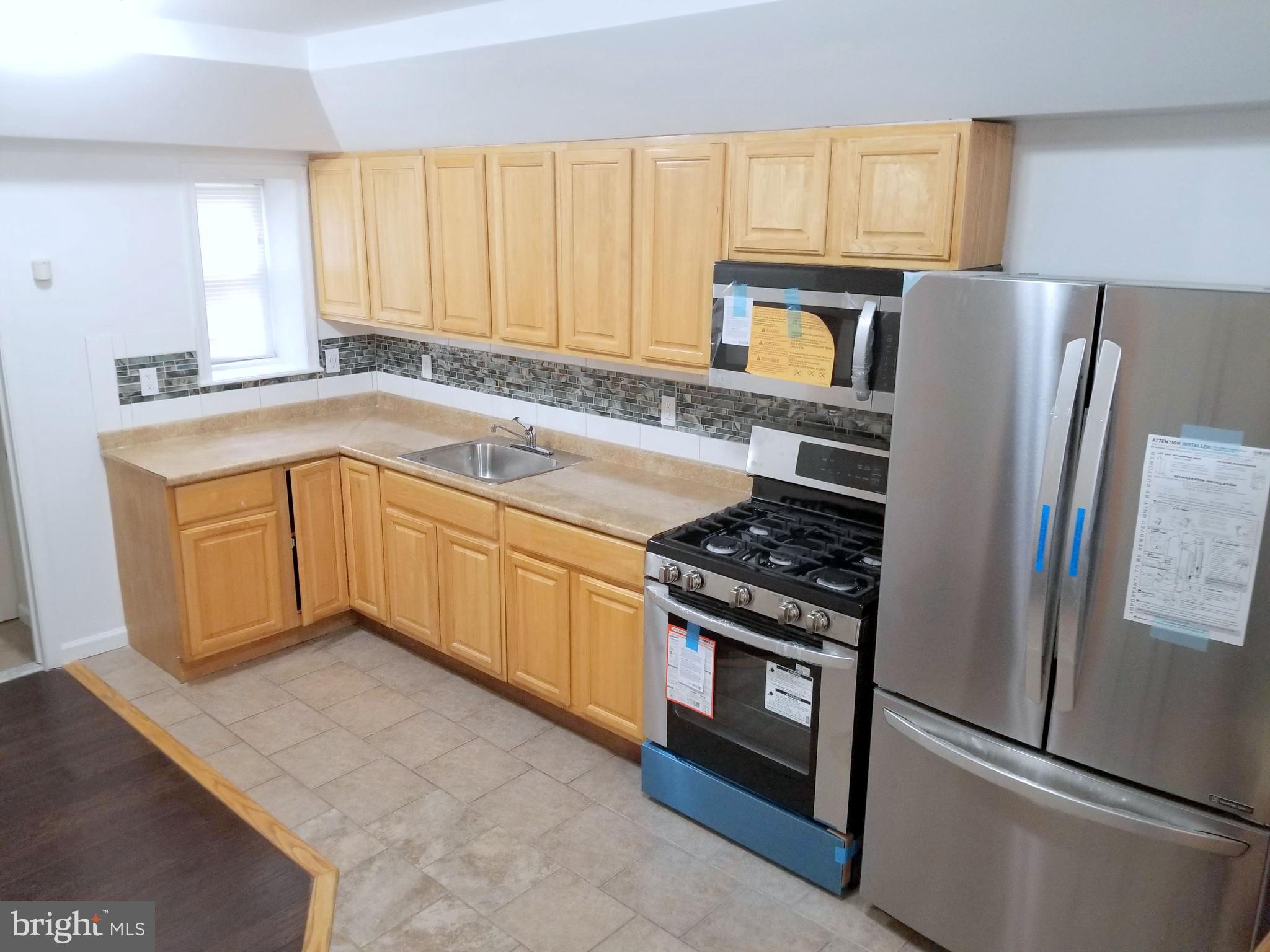 TEMPLE UNIVERSITY - Residential Lease