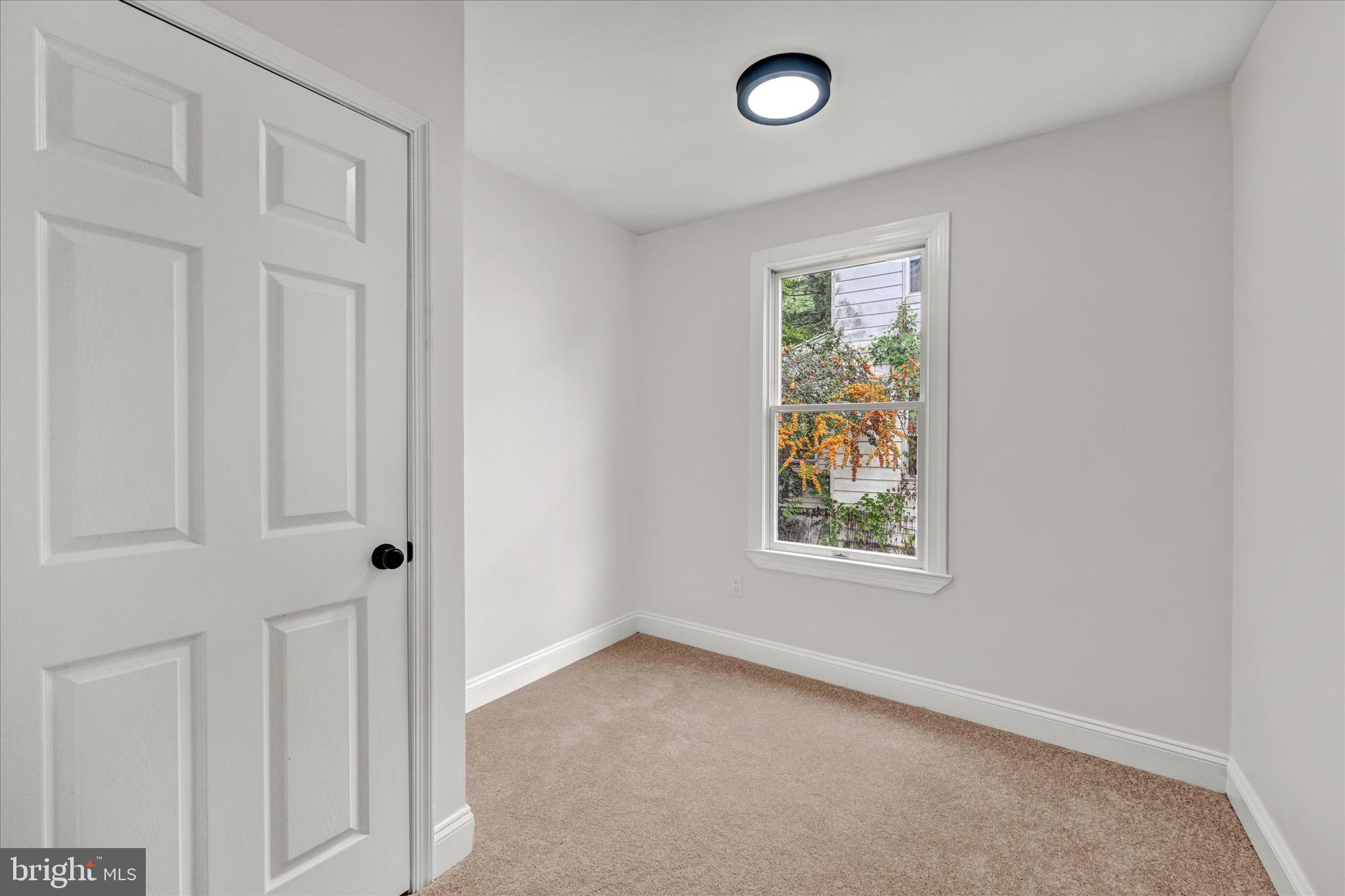 WINDSOR DALE - Residential