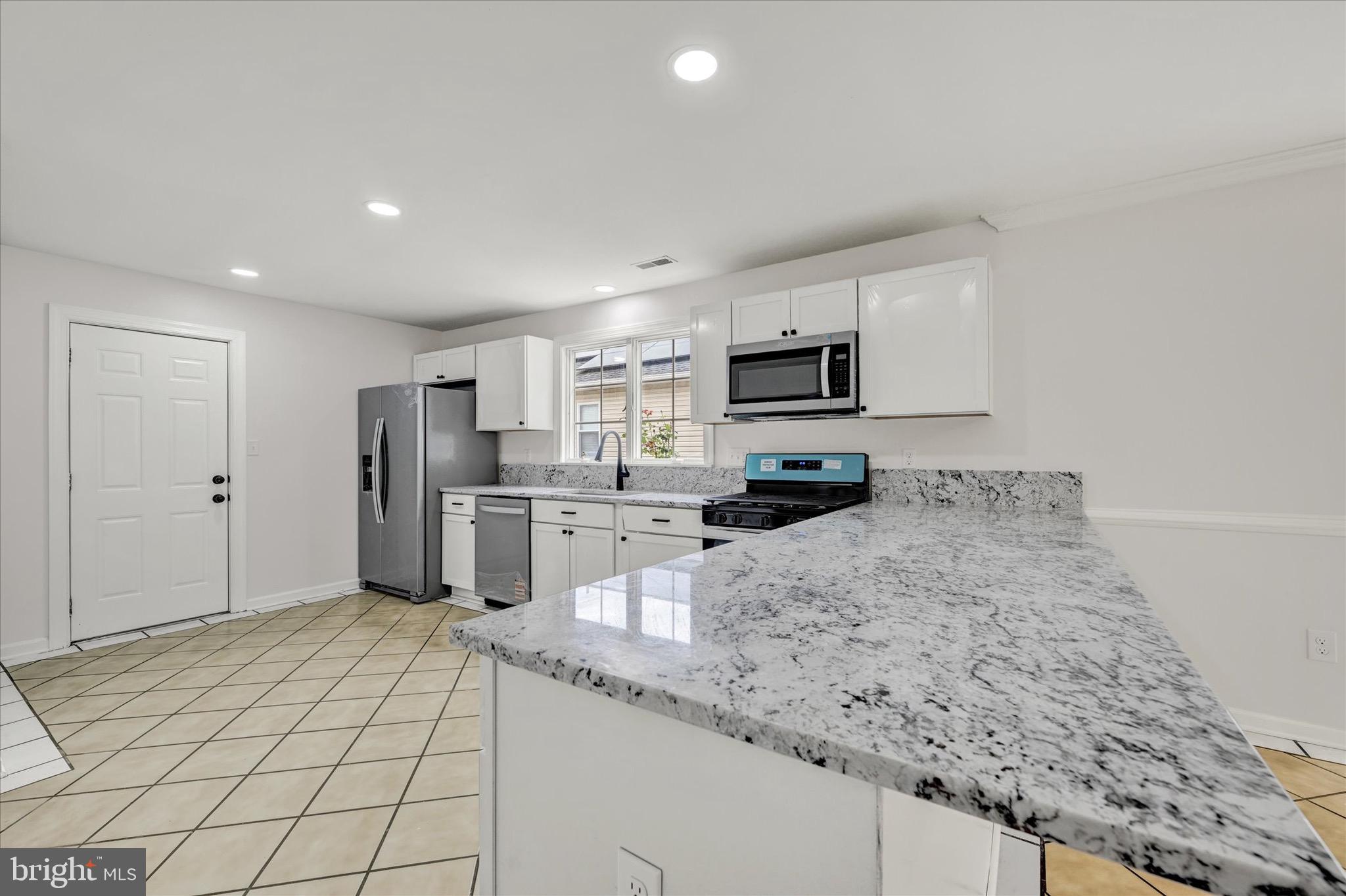 WINDSOR DALE - Residential