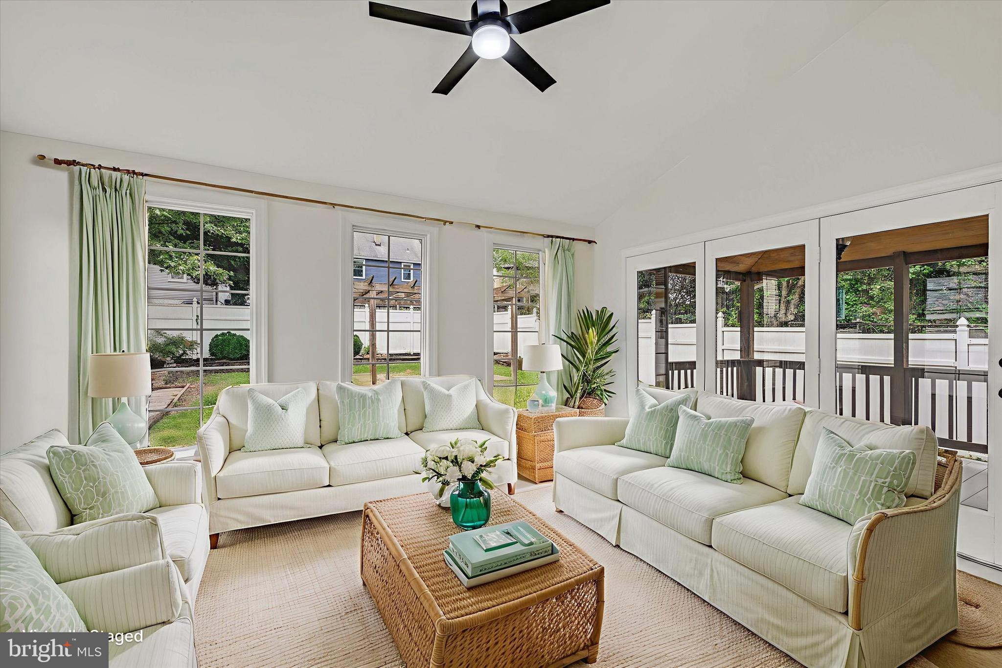 WINDSOR DALE - Residential