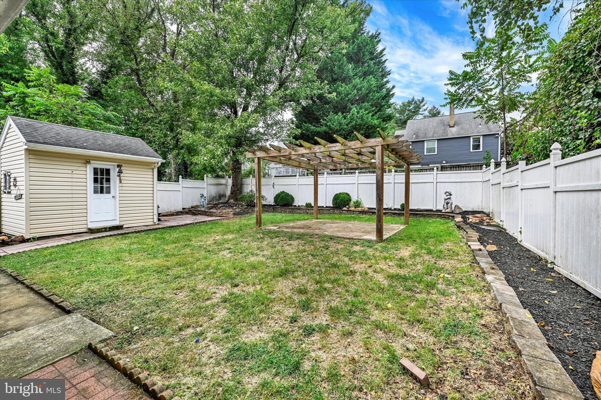 WINDSOR DALE - Residential