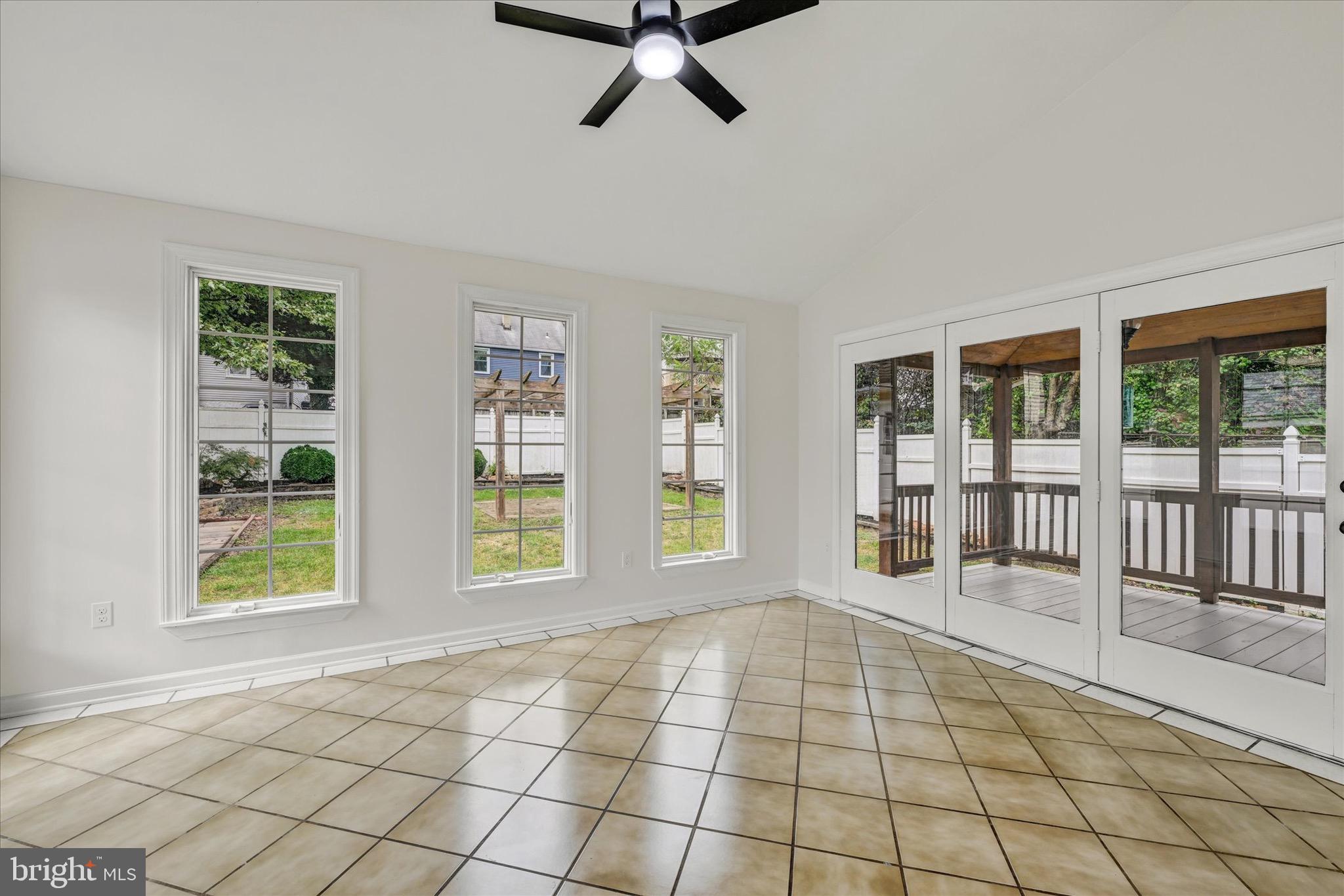 WINDSOR DALE - Residential
