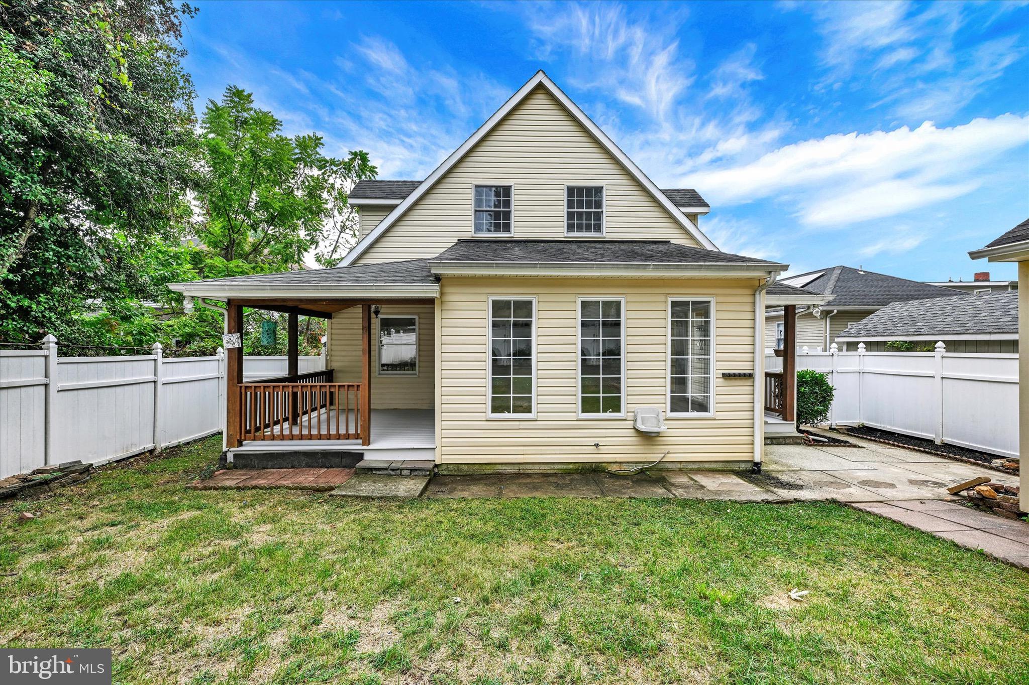 WINDSOR DALE - Residential
