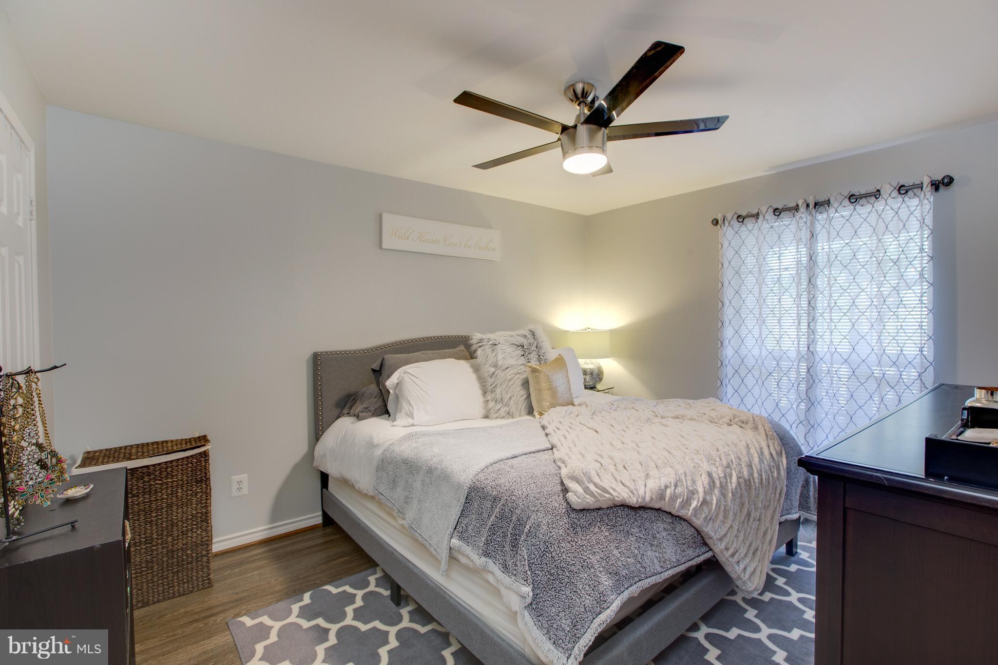 FOUNTAINS AT MCLEAN - Residential