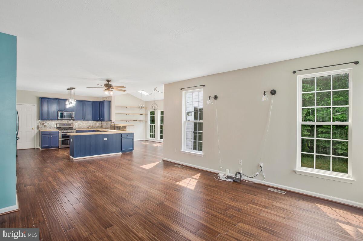 RICHFIELD STATION VILLAGE - Residential