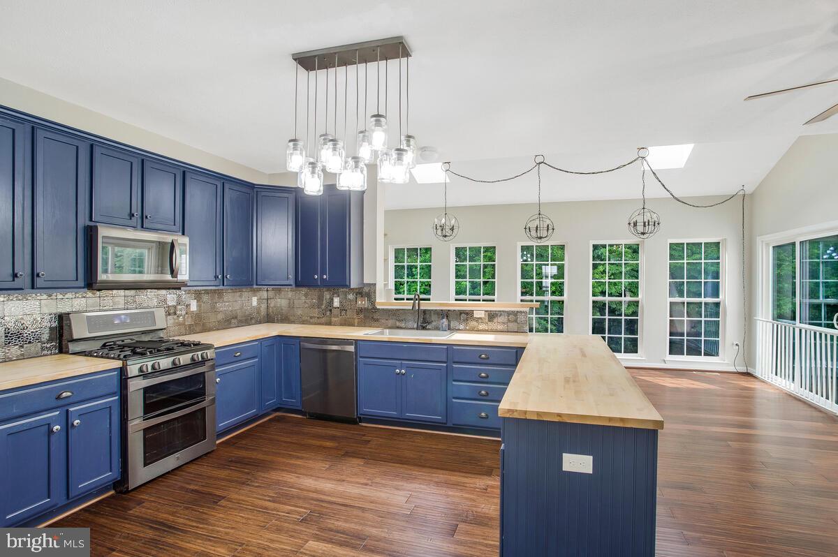 RICHFIELD STATION VILLAGE - Residential