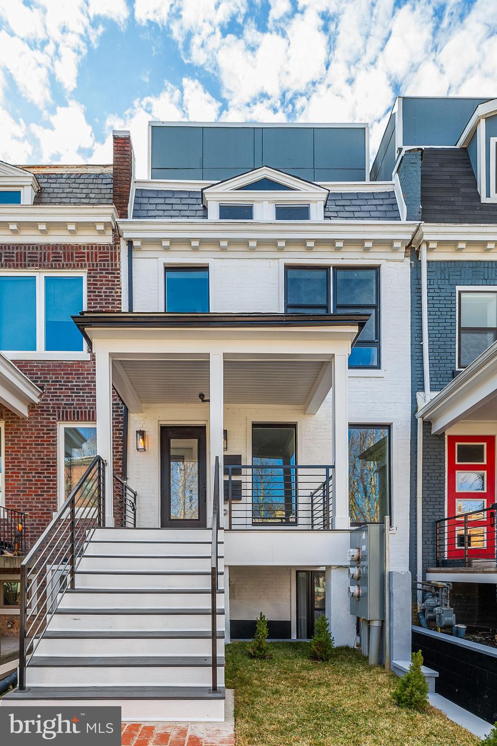 734 KENYON STREET NW 2