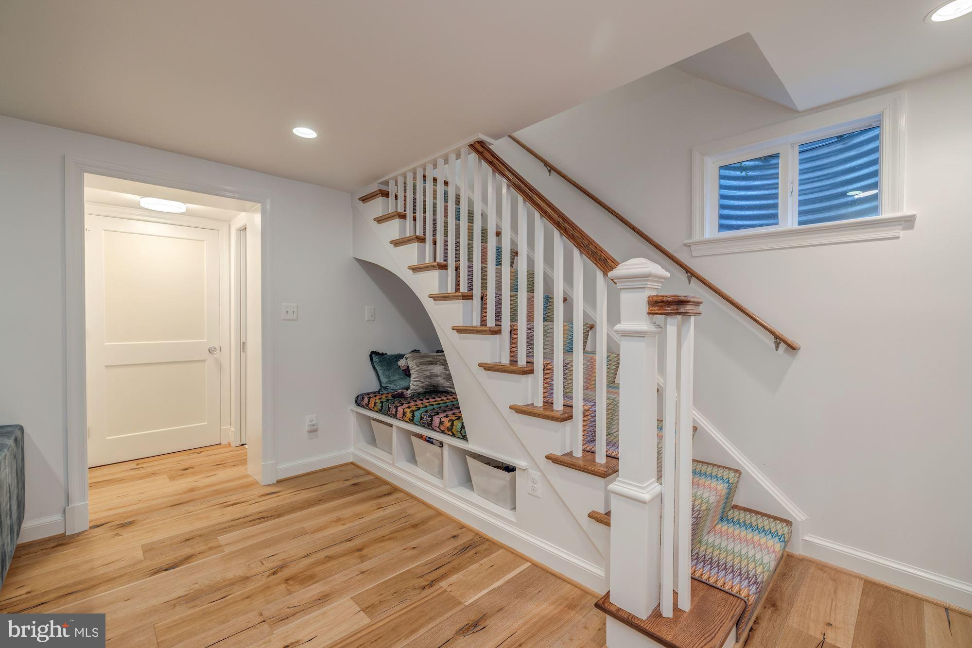 BERKSHIRE OAKWOOD - Residential