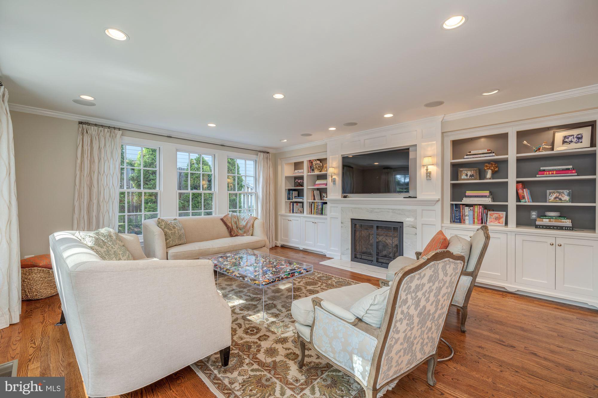 BERKSHIRE OAKWOOD - Residential