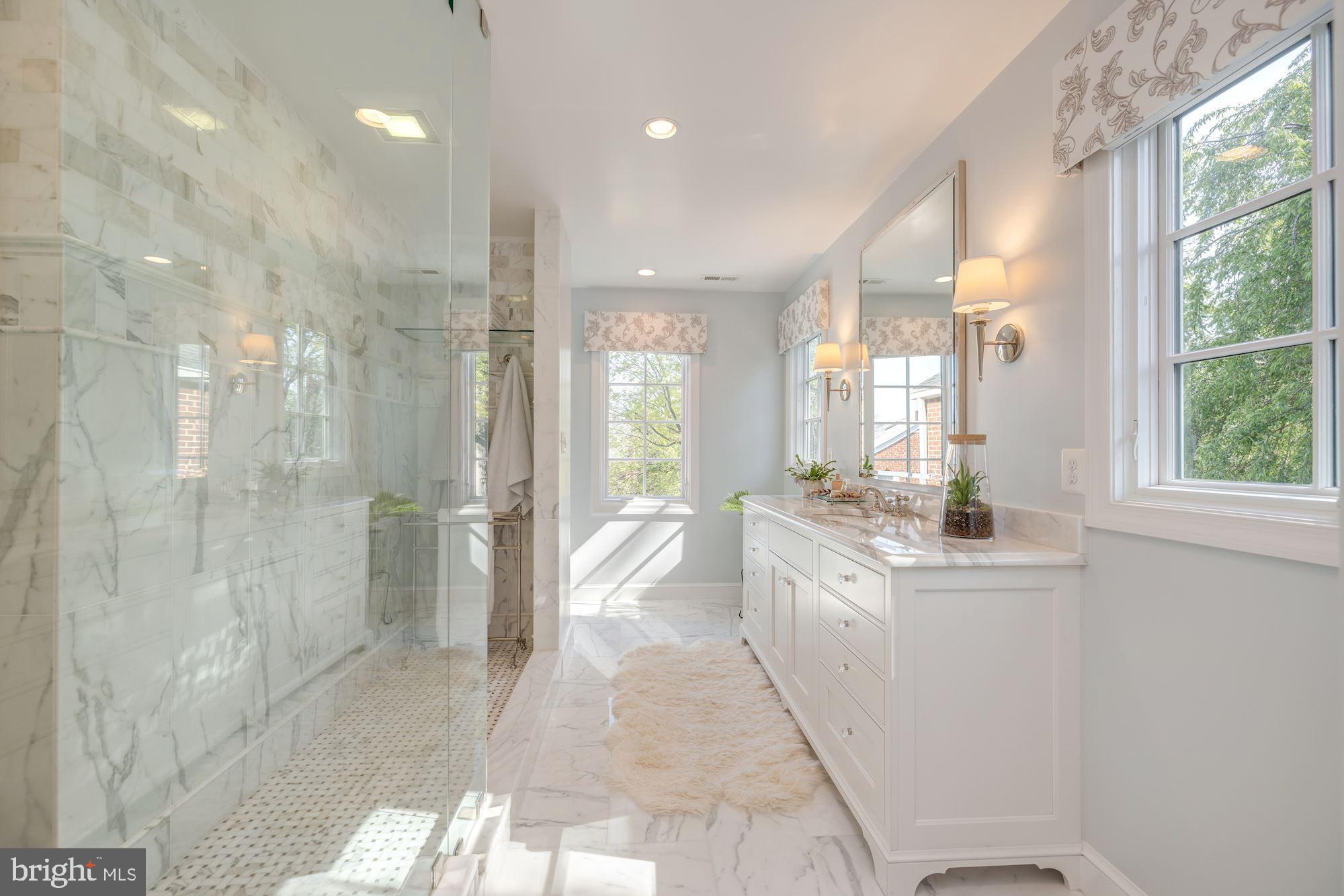 BERKSHIRE OAKWOOD - Residential