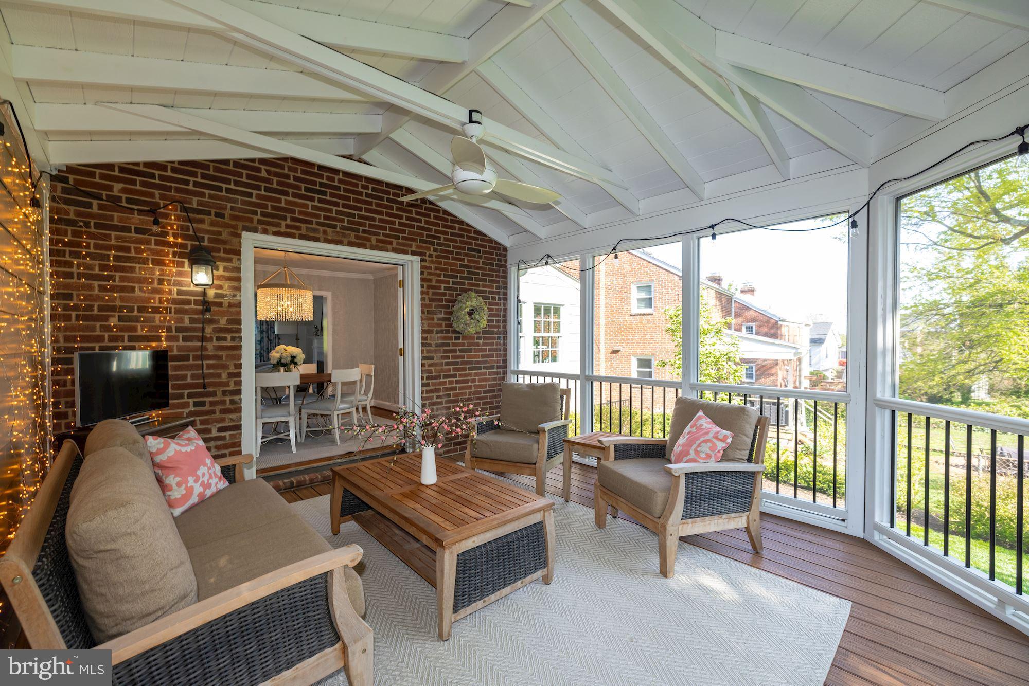 BERKSHIRE OAKWOOD - Residential