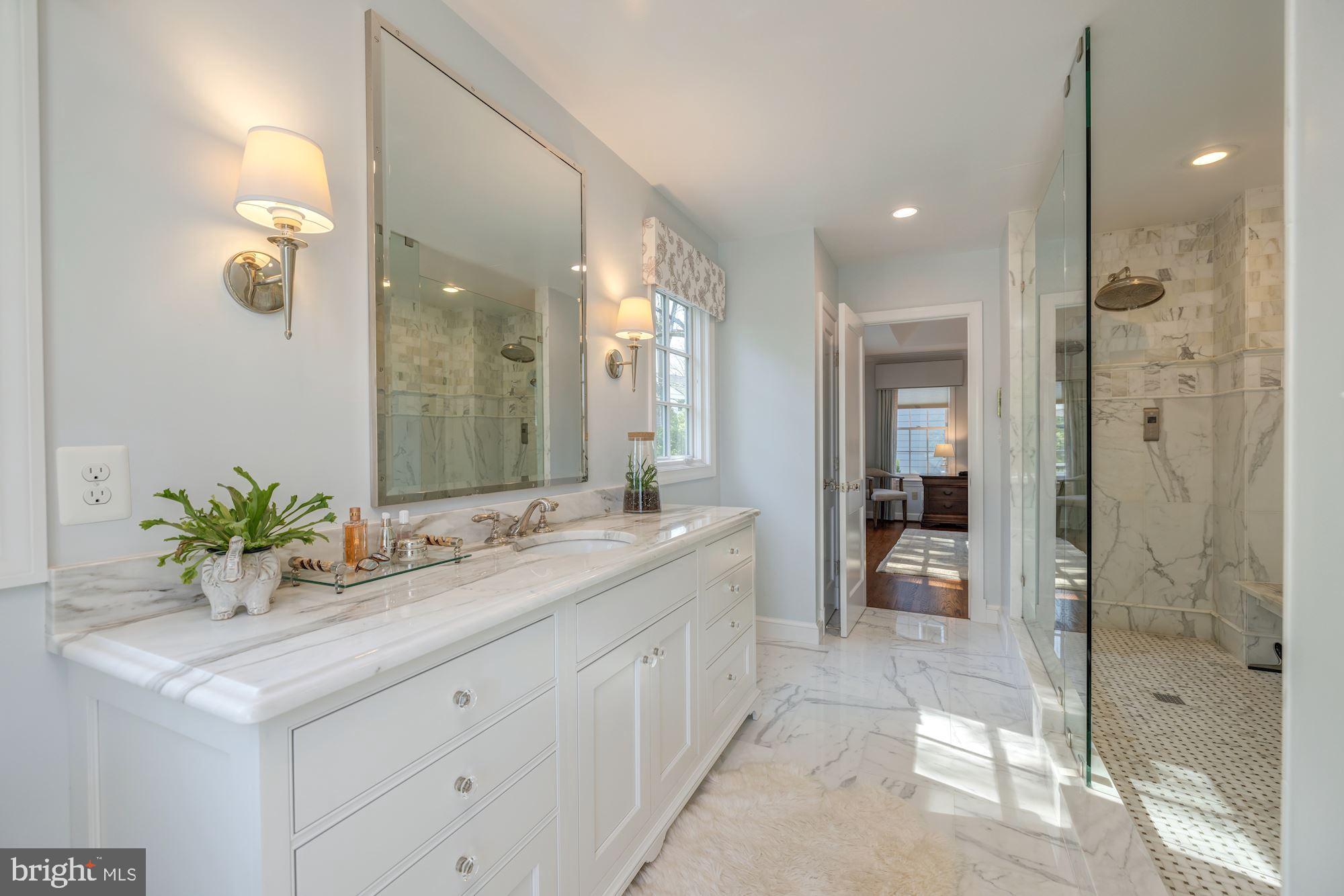 BERKSHIRE OAKWOOD - Residential